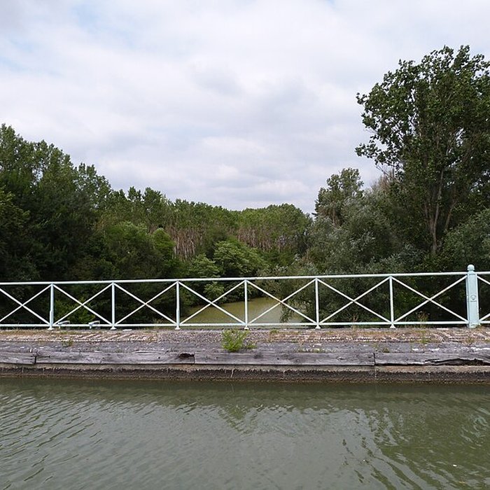 Photo de Pont-canal sur la Baïse à Feugarolles