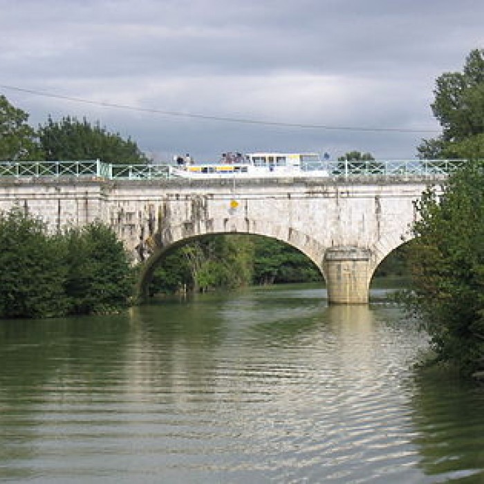 Photo de Pont-canal sur la Baïse à Feugarolles