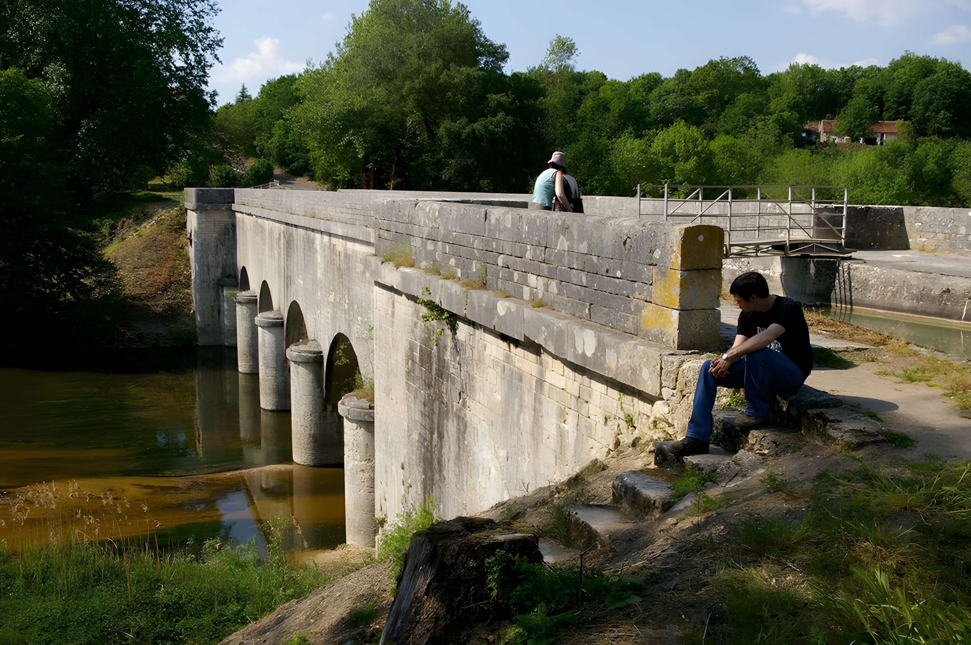 Pont-canal sur la Sauldre