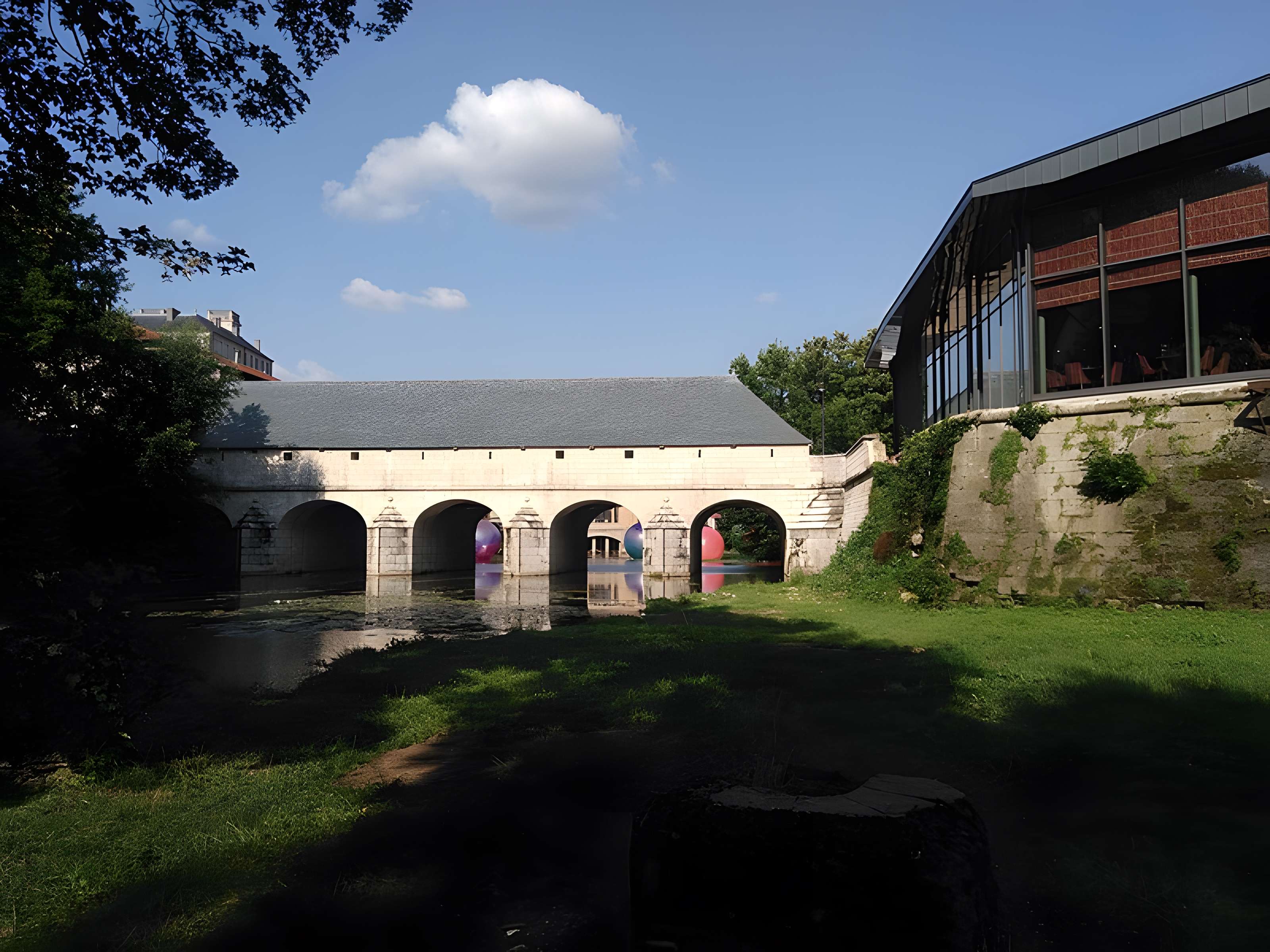 Pont-écluse Saint-Amand de Verdun