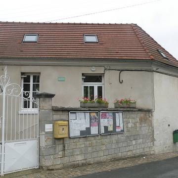 Château de Puiseux-le-Hauberger