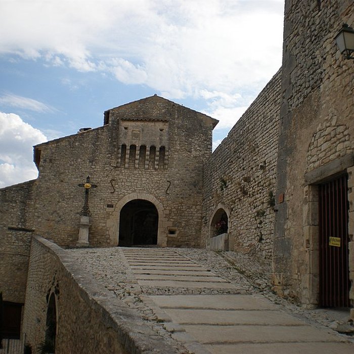 Photo de Portail féodal majeur de Banon