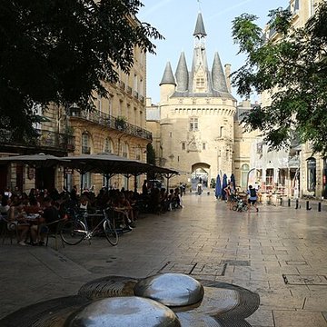 Porte Cailhau de Bordeaux