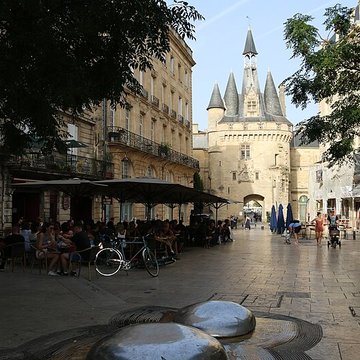 Porte Cailhau de Bordeaux