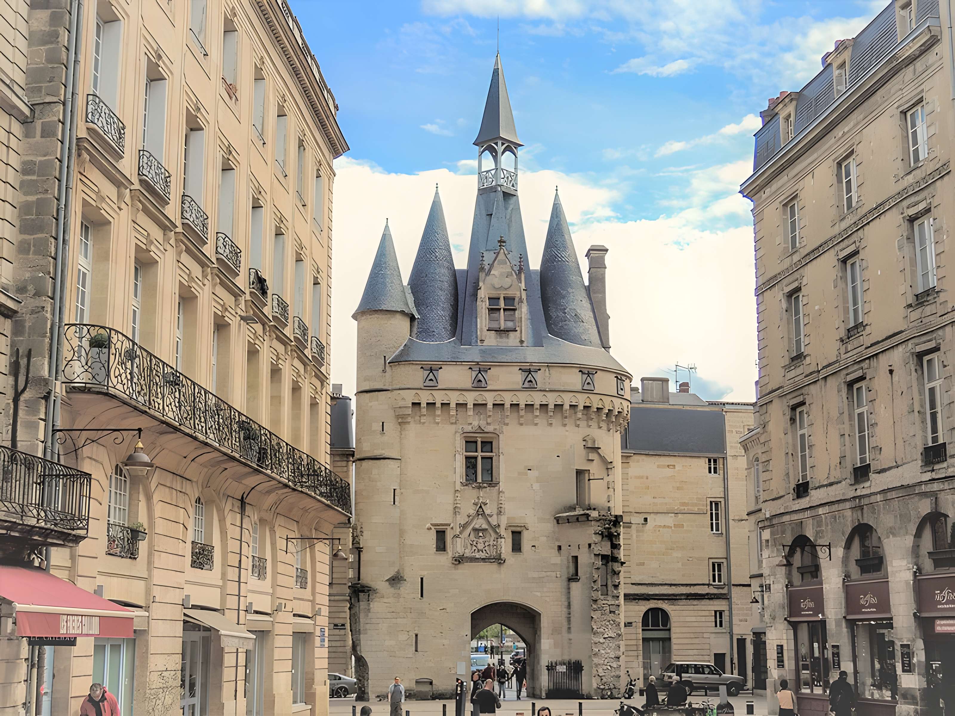 Porte Cailhau de Bordeaux