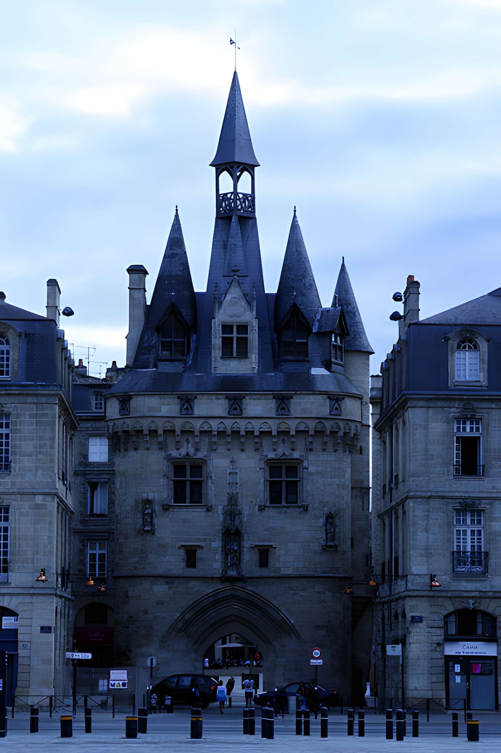 Porte Cailhau de Bordeaux