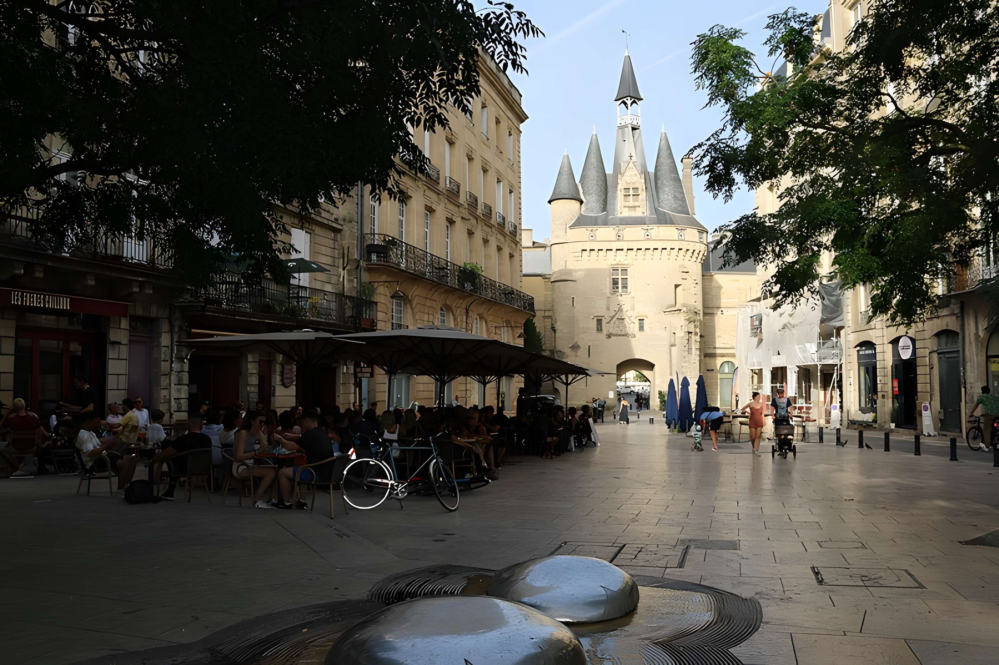 Porte Cailhau de Bordeaux