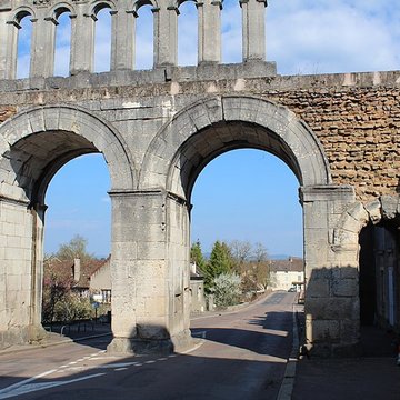 Porte dArroux à Autun
