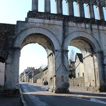 Porte dArroux à Autun