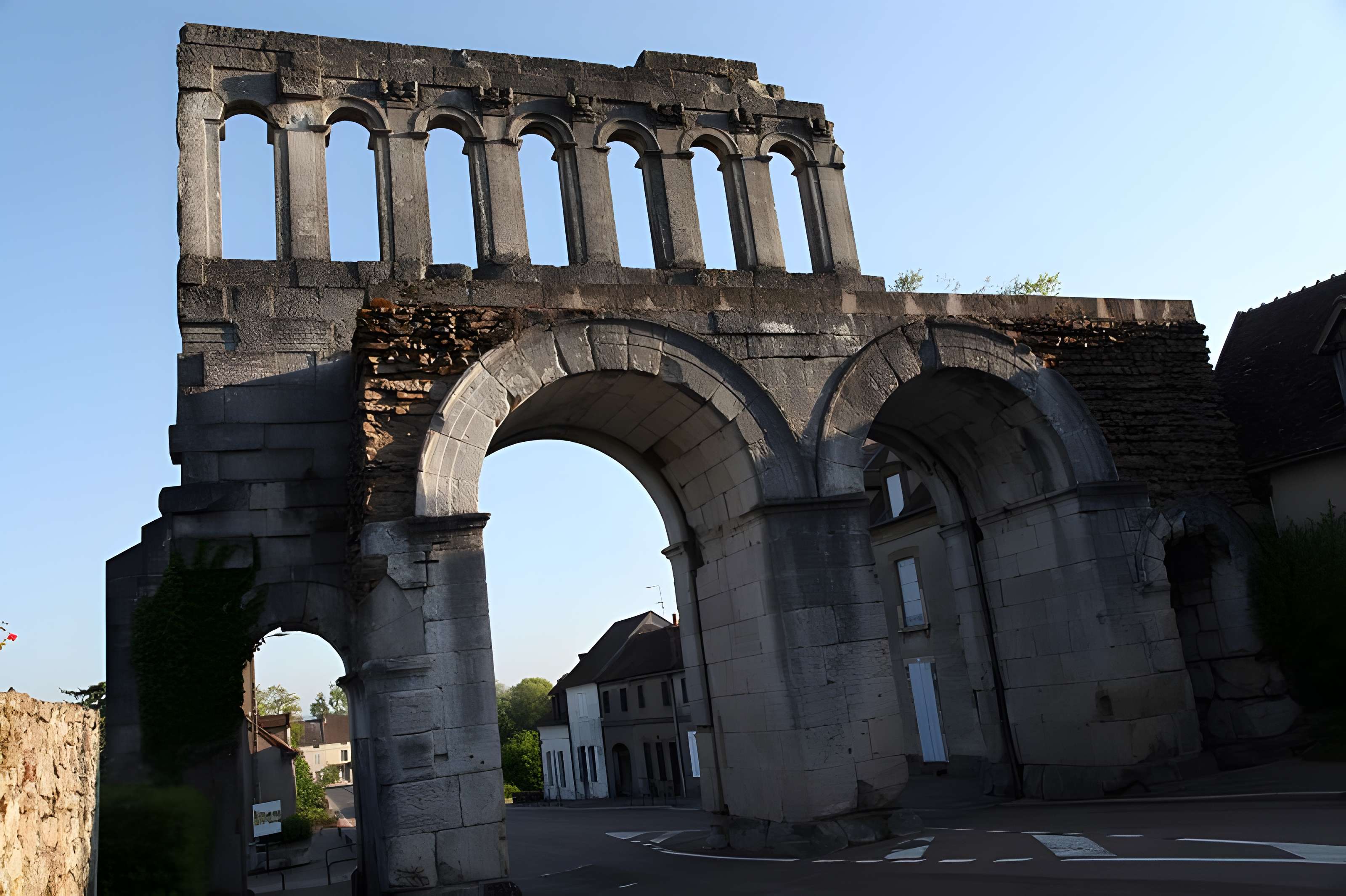 Porte d'Arroux à Autun