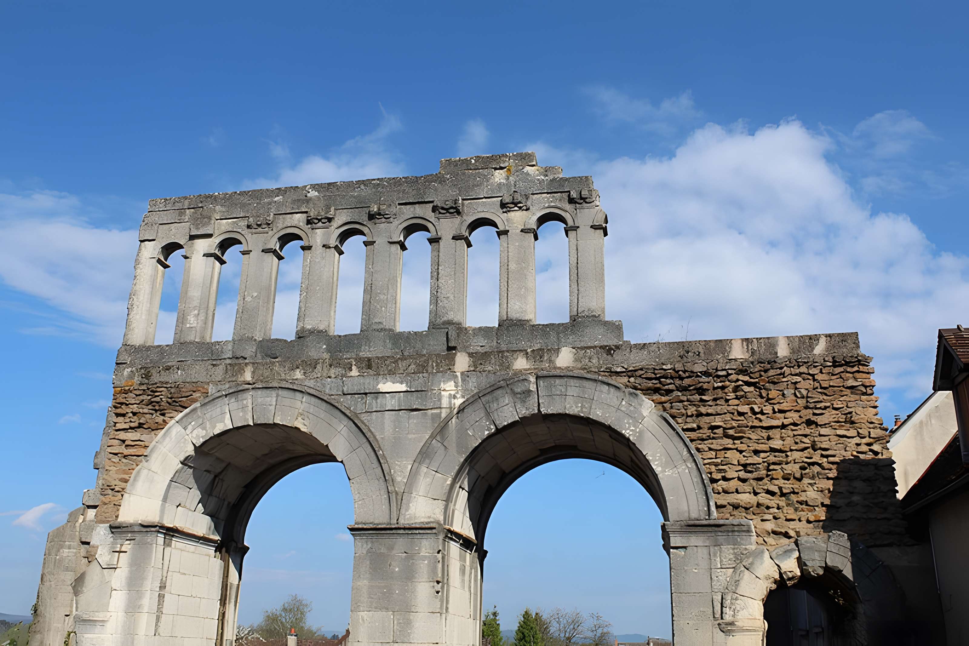 Porte d'Arroux à Autun