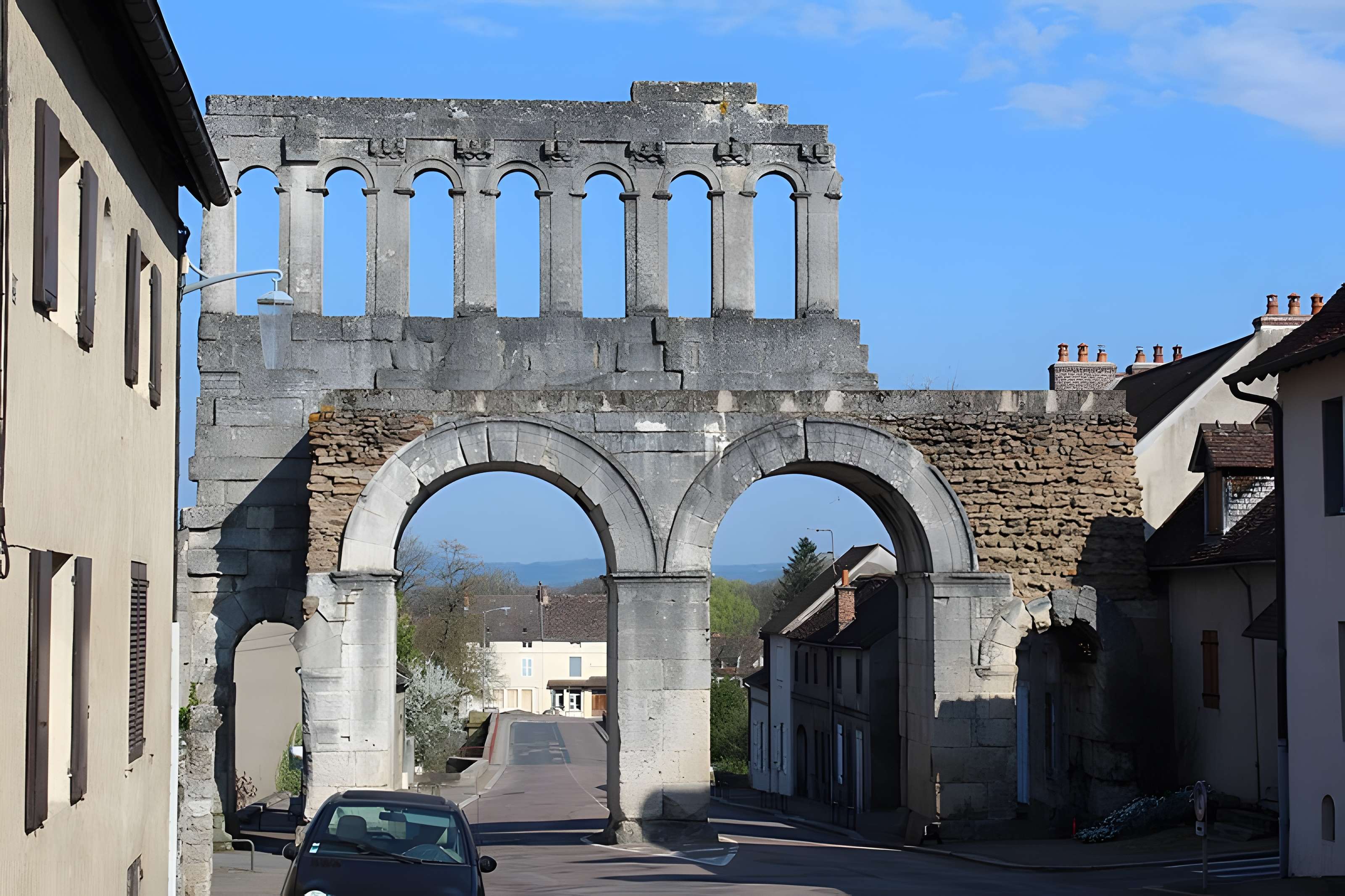 Porte d'Arroux à Autun