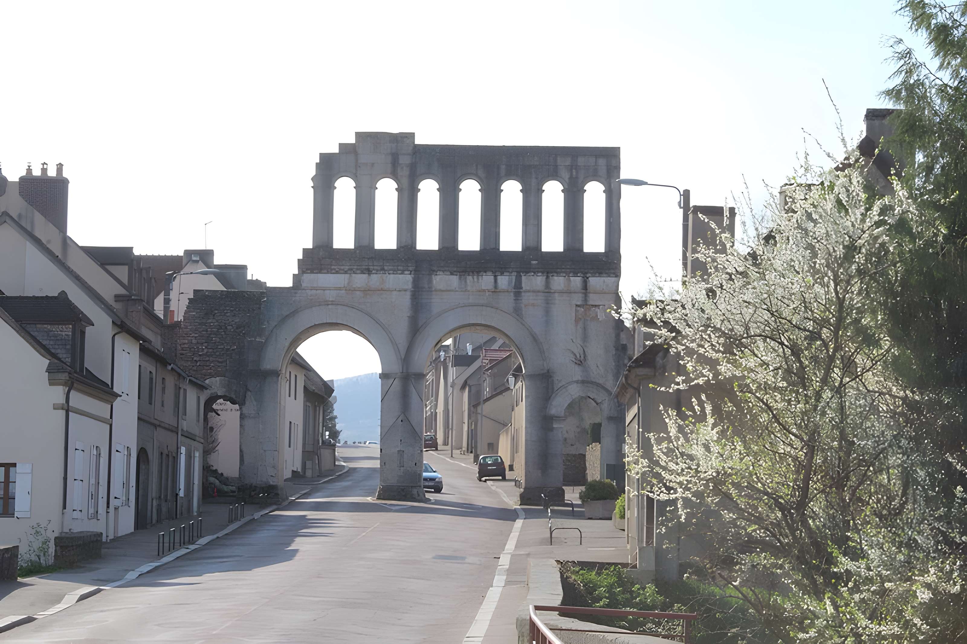 Porte d'Arroux à Autun