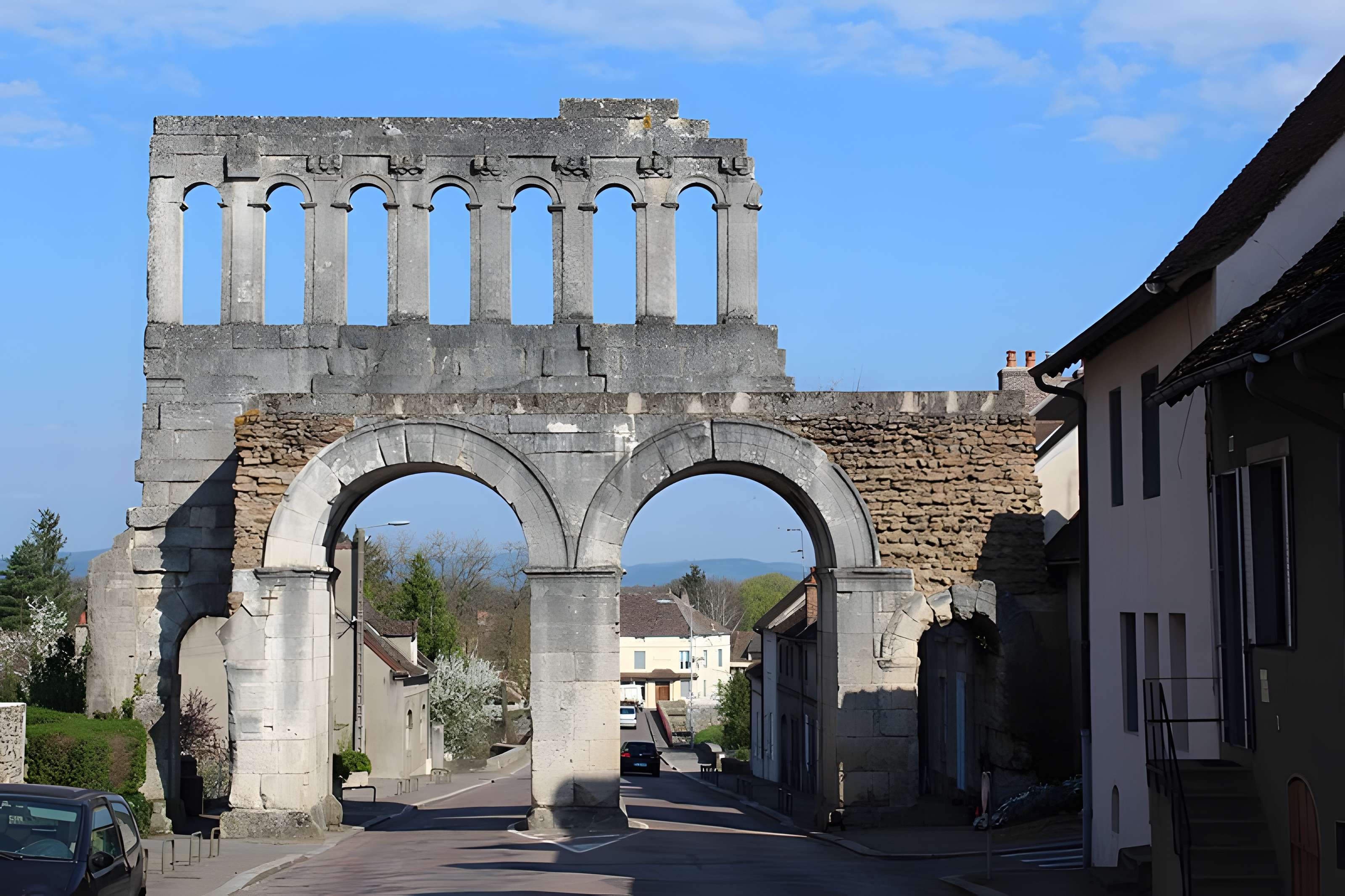 Porte d'Arroux à Autun