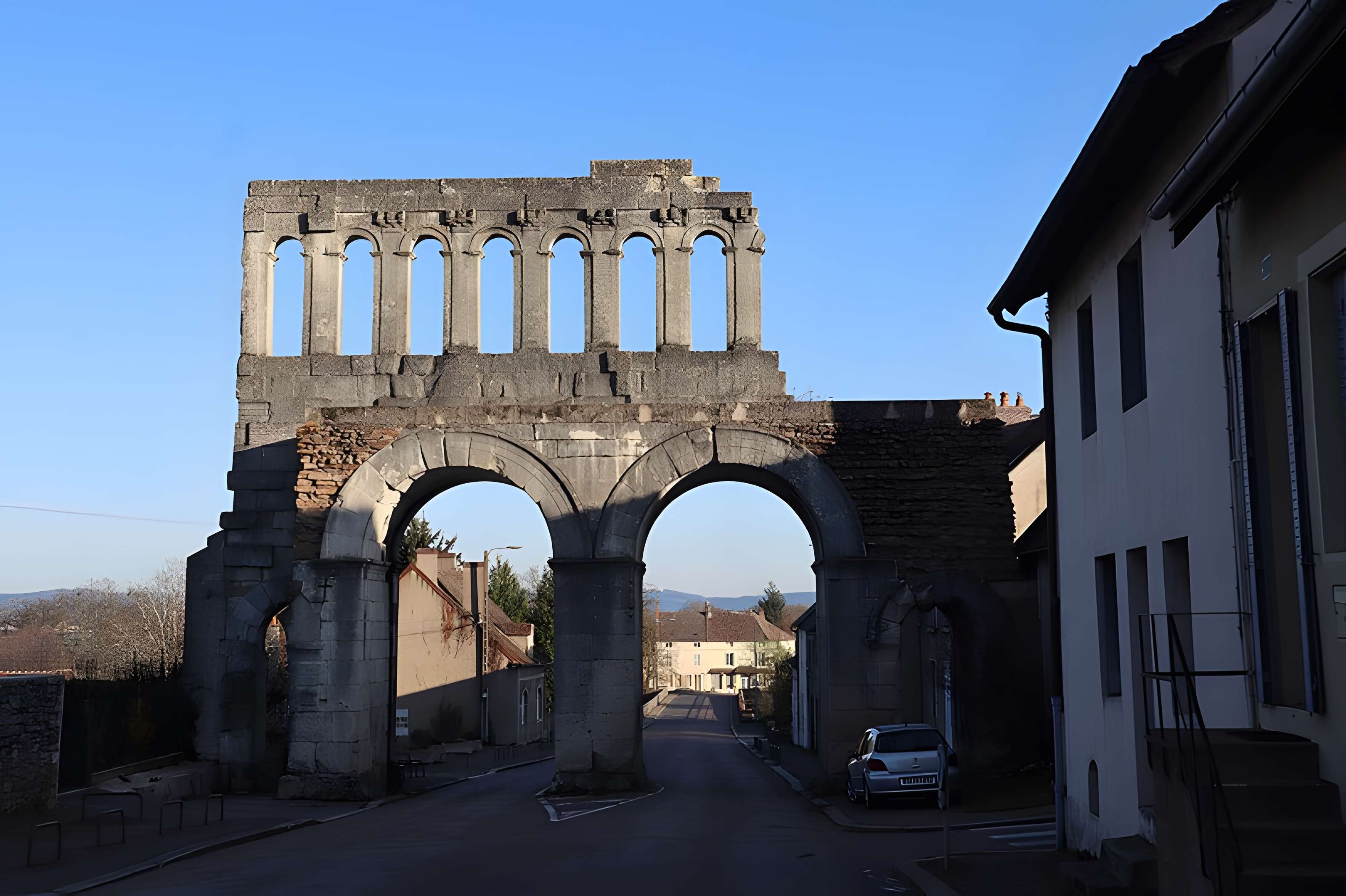 Porte d'Arroux à Autun