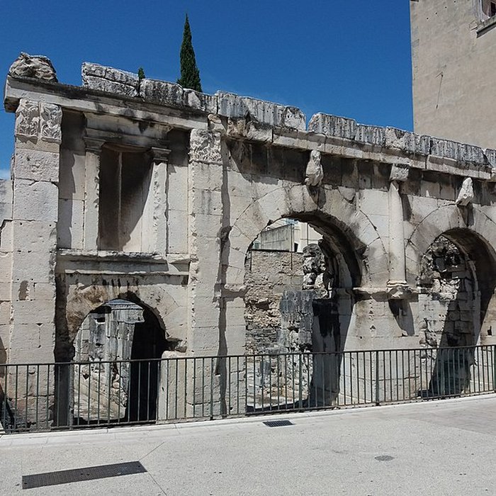 Photo de Porte dAuguste de Nîmes