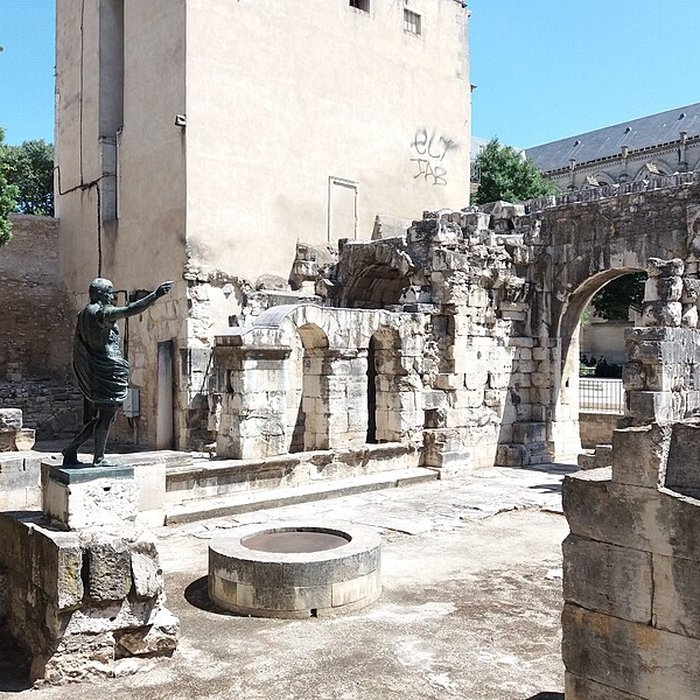 Photo de Porte dAuguste de Nîmes
