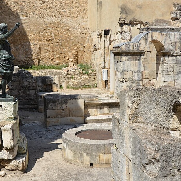 Photo de Porte dAuguste de Nîmes