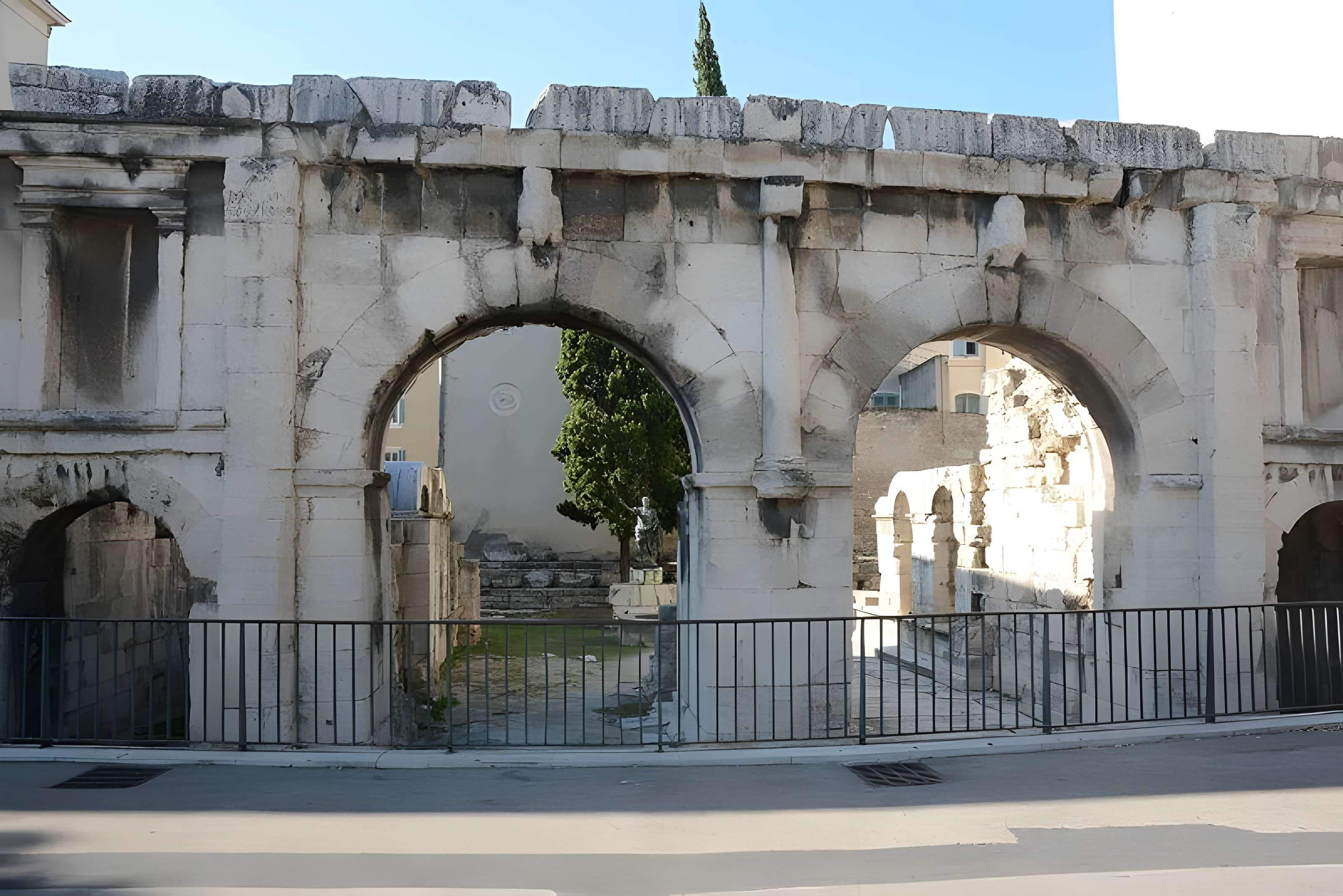 Porte d'Auguste de Nîmes
