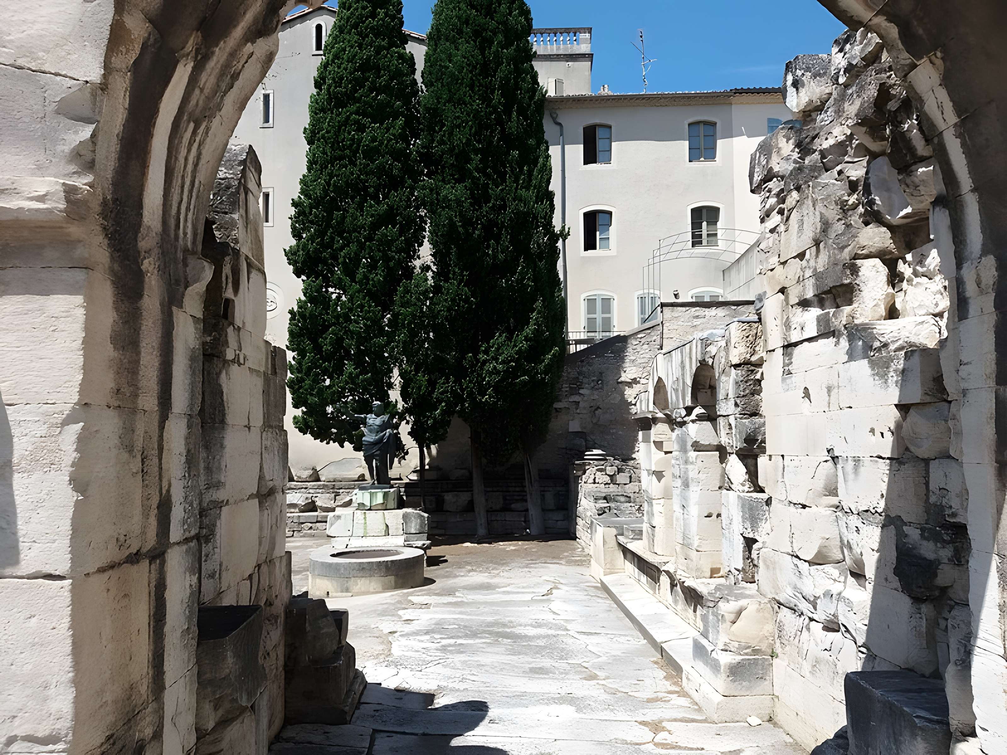 Porte d'Auguste de Nîmes