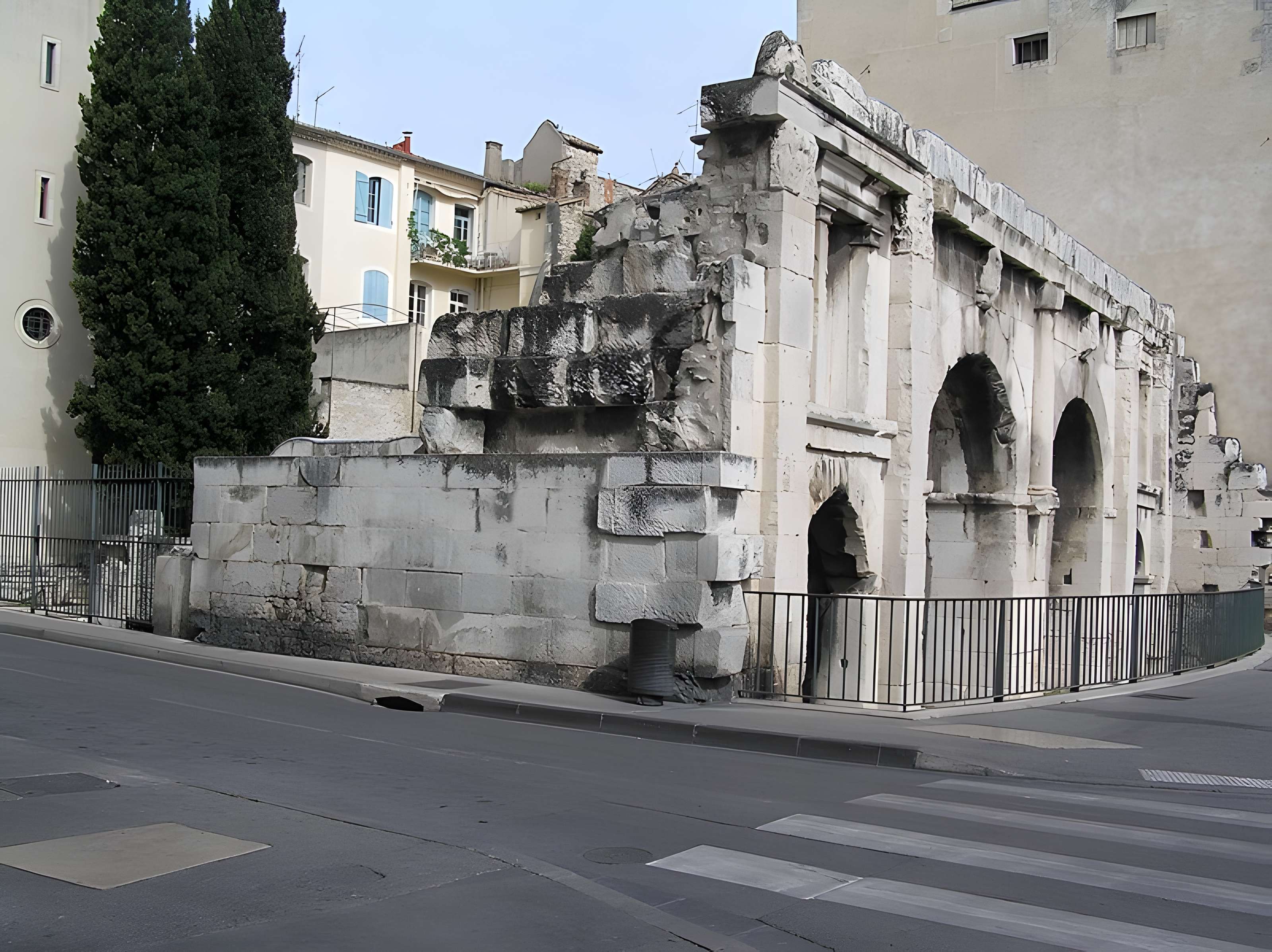 Porte d'Auguste de Nîmes