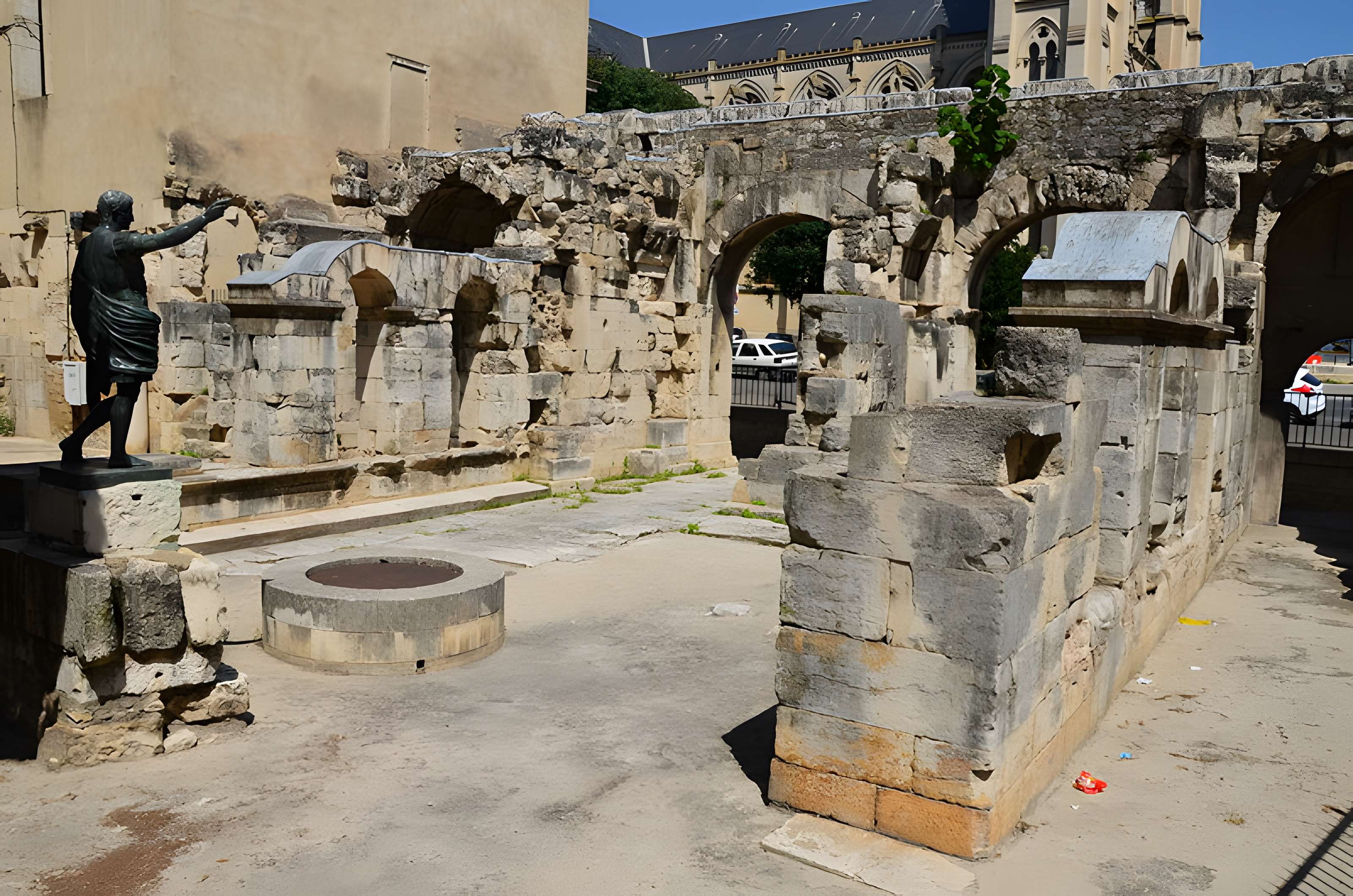 Porte d'Auguste de Nîmes