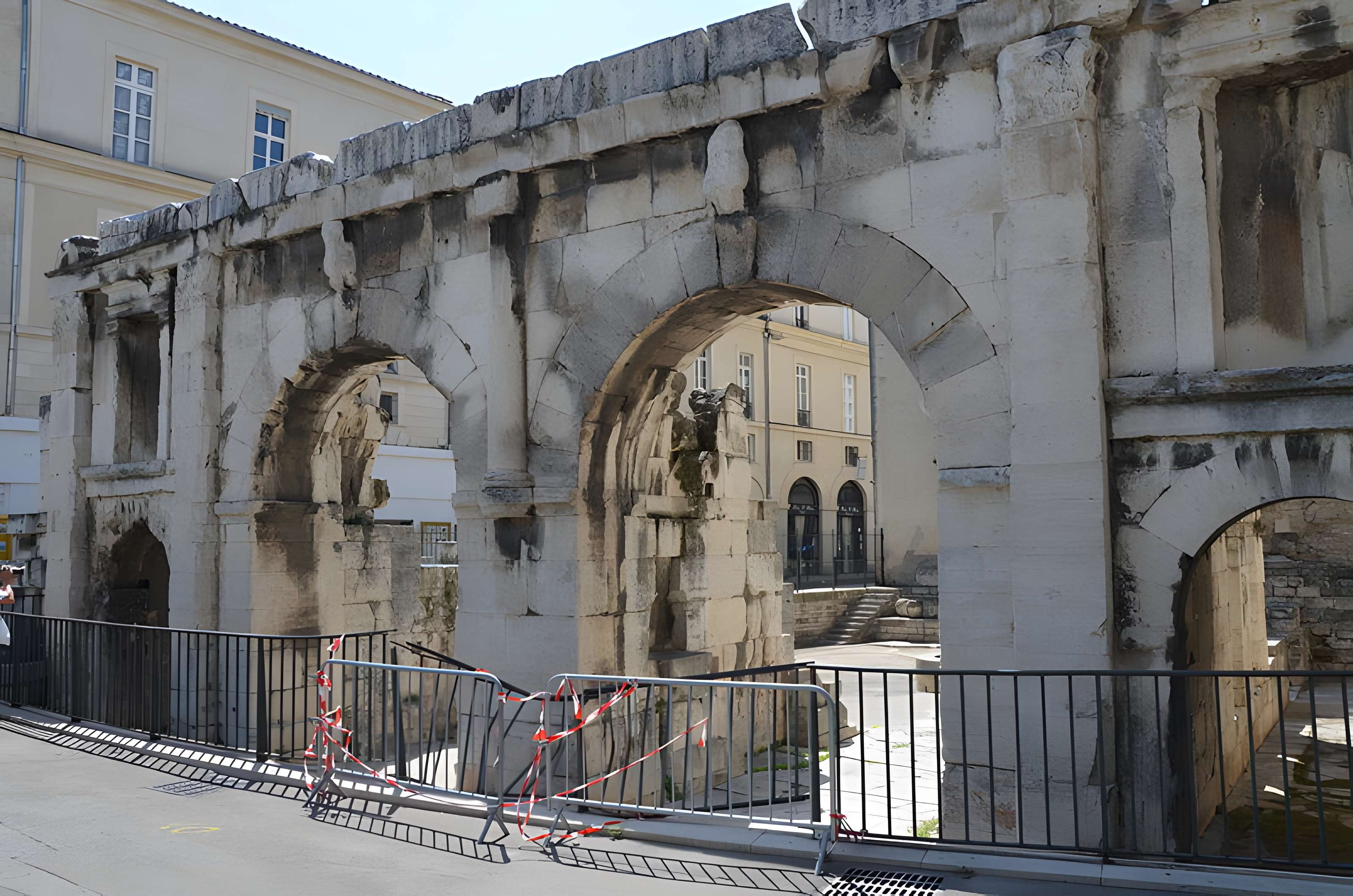 Porte d'Auguste de Nîmes