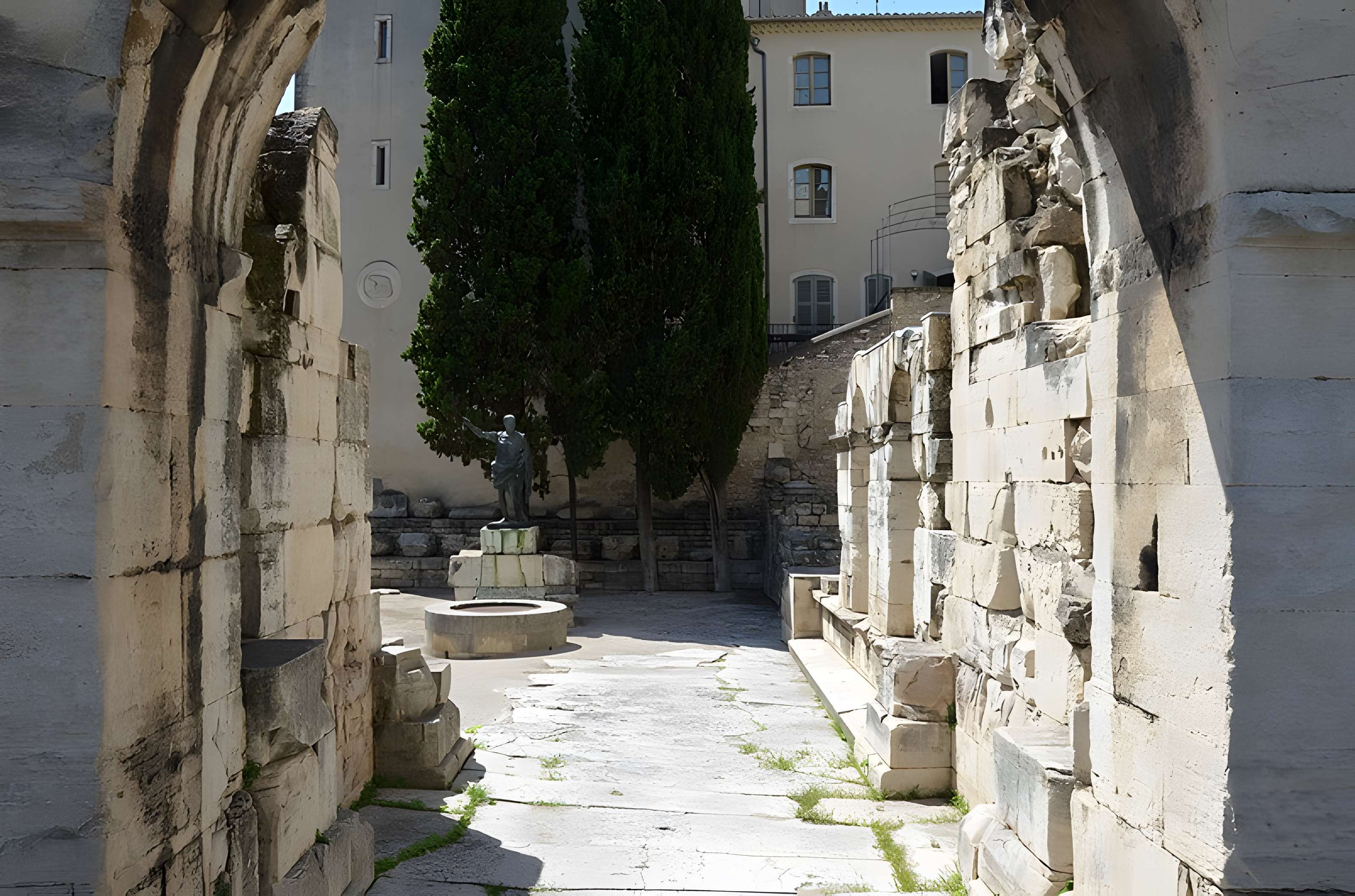 Porte d'Auguste de Nîmes