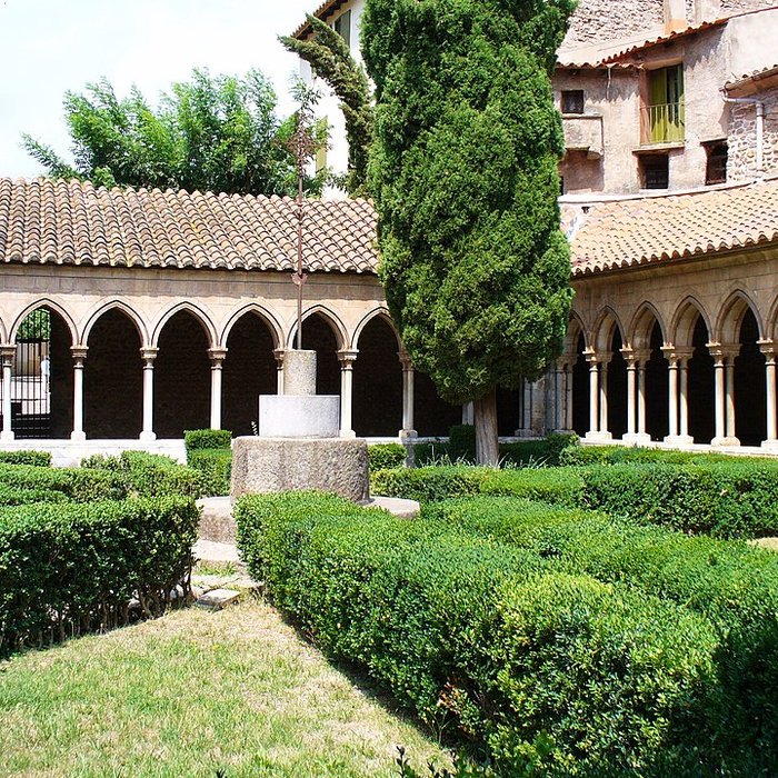 Photo de Ancienne abbaye Sainte-Marie dArles-sur-Tech