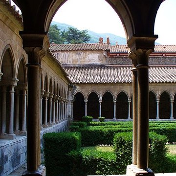 Ancienne abbaye Sainte-Marie dArles-sur-Tech