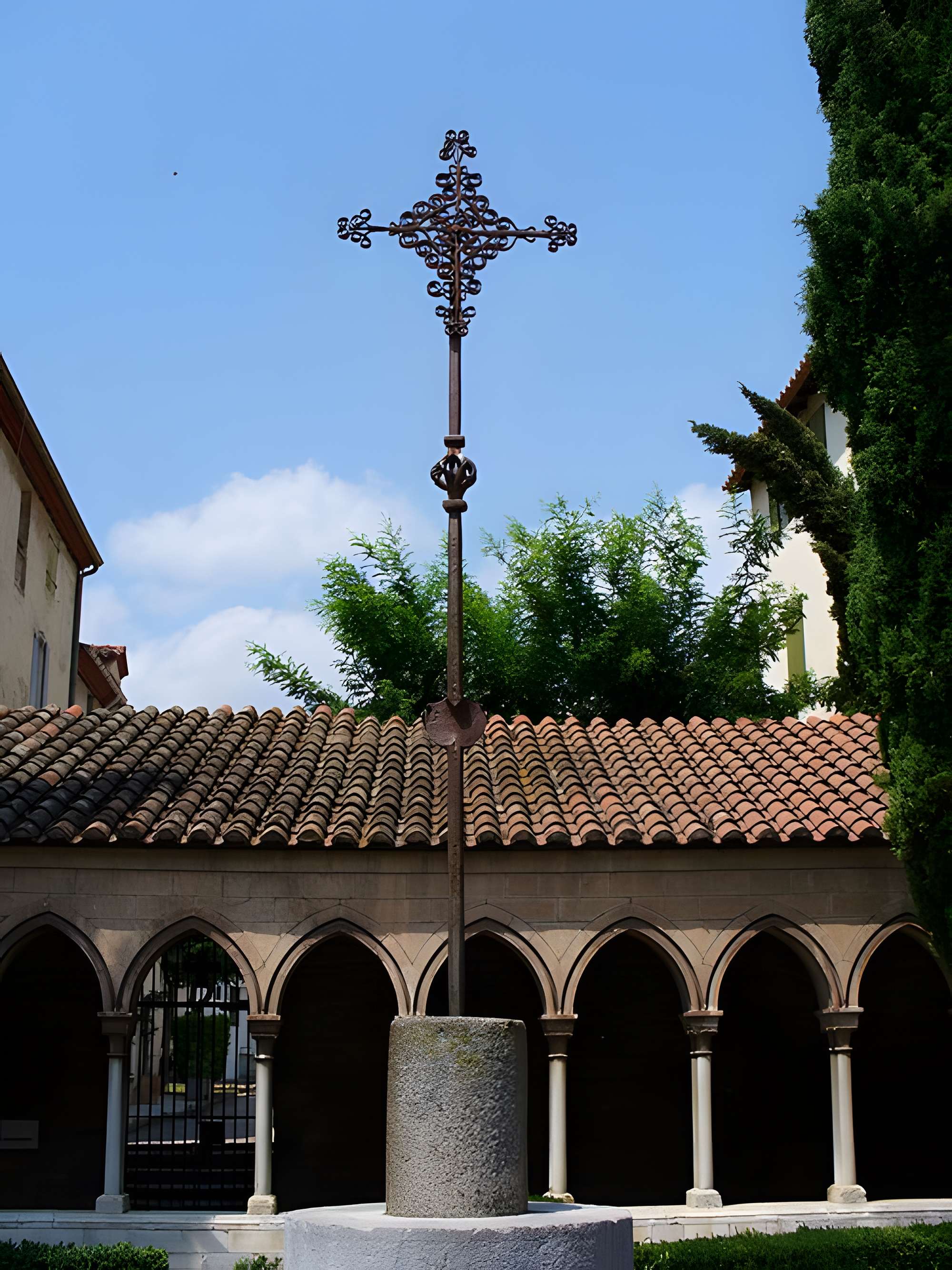 Ancienne abbaye Sainte-Marie d'Arles-sur-Tech