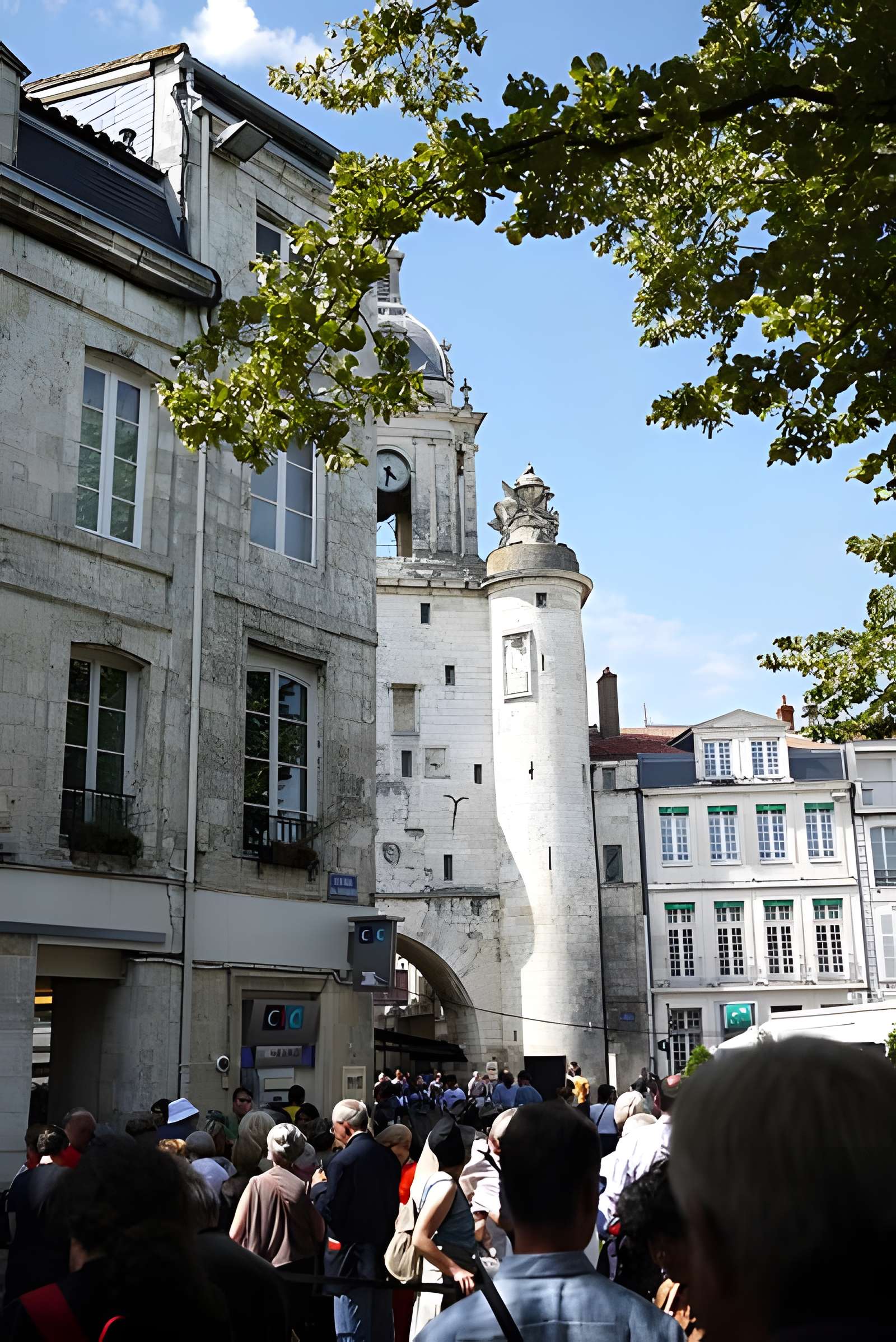 Porte de la Grosse Horloge de La Rochelle