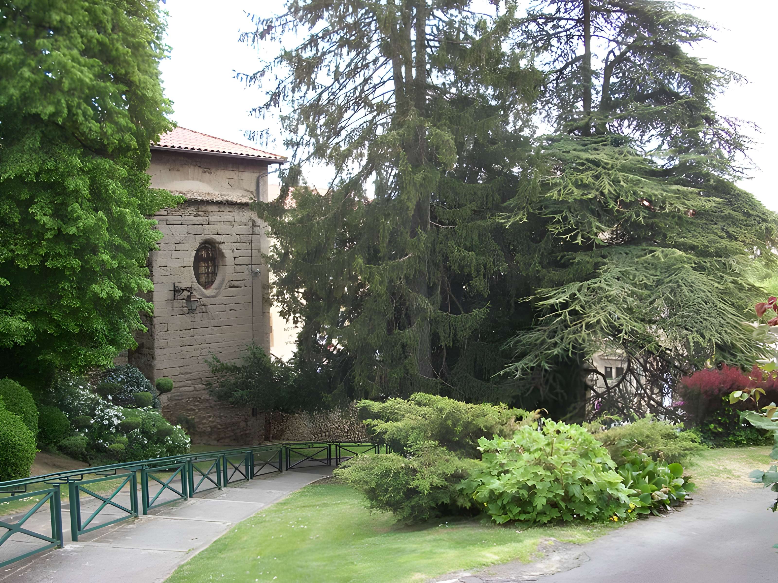 Château de Roussillon