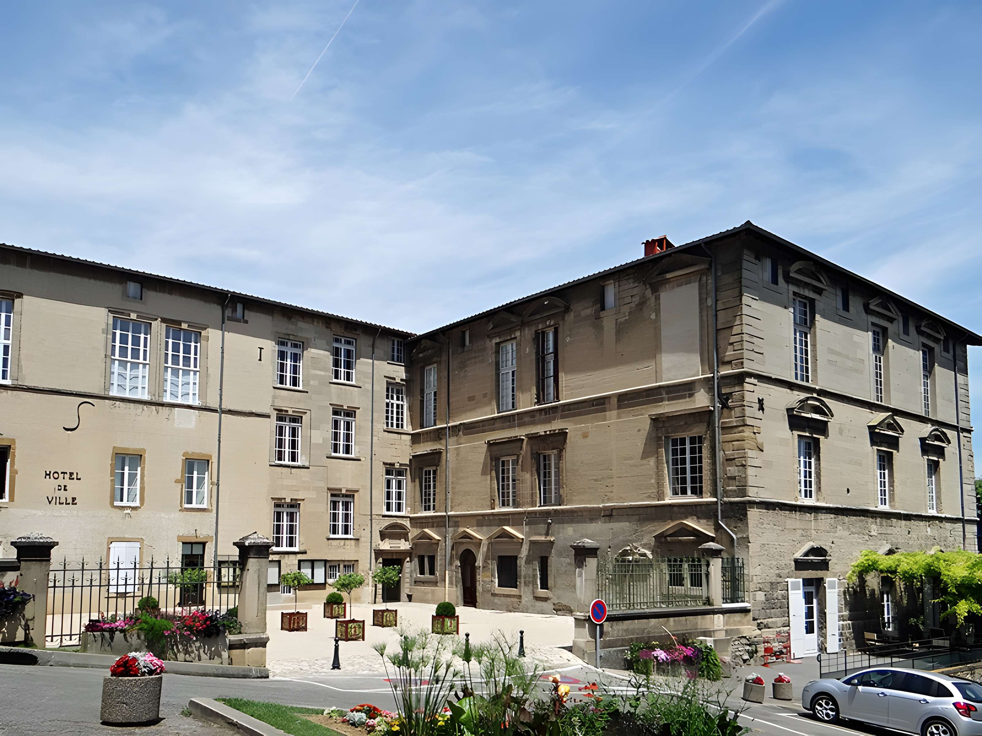 Château de Roussillon