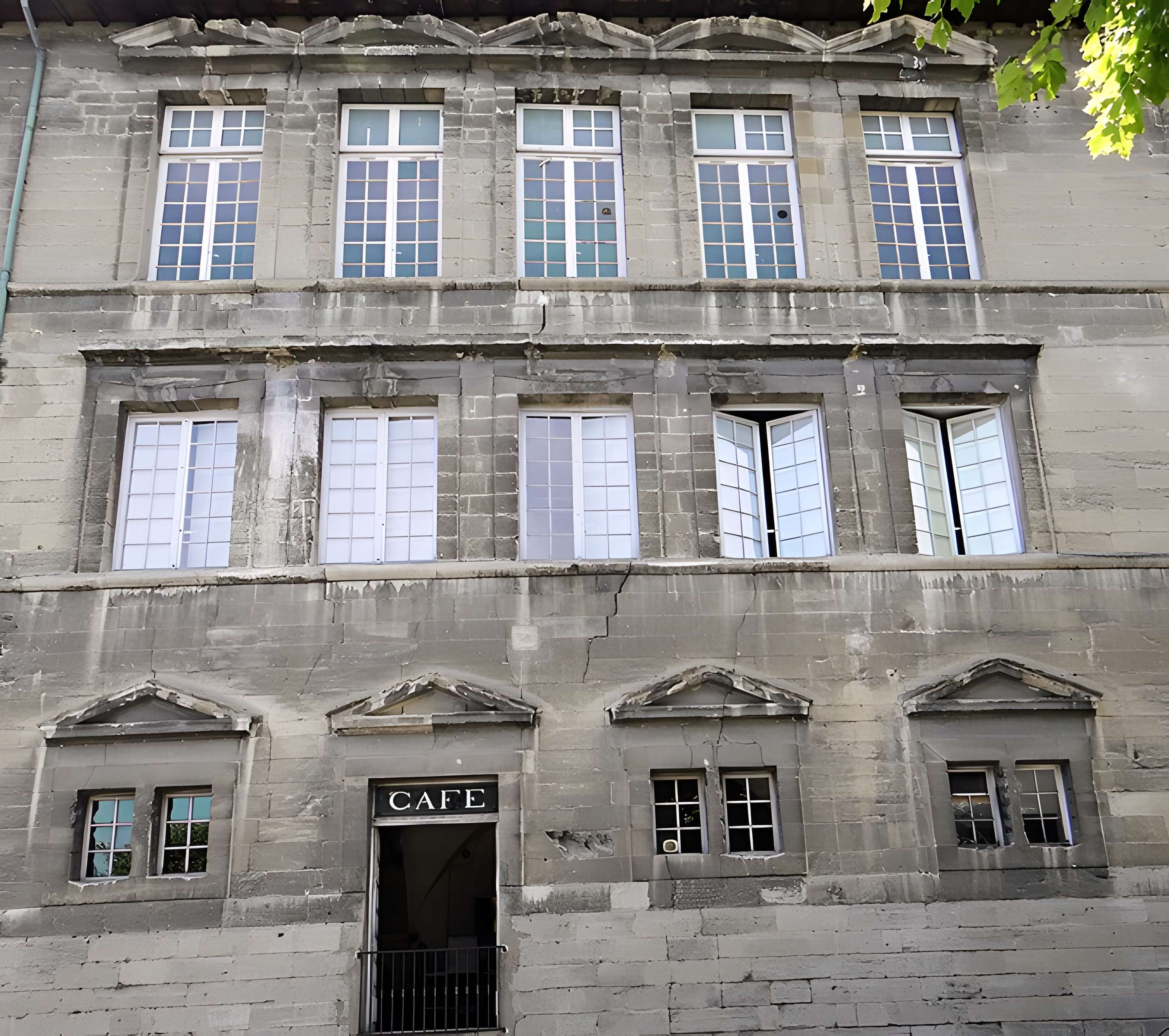 Château de Roussillon