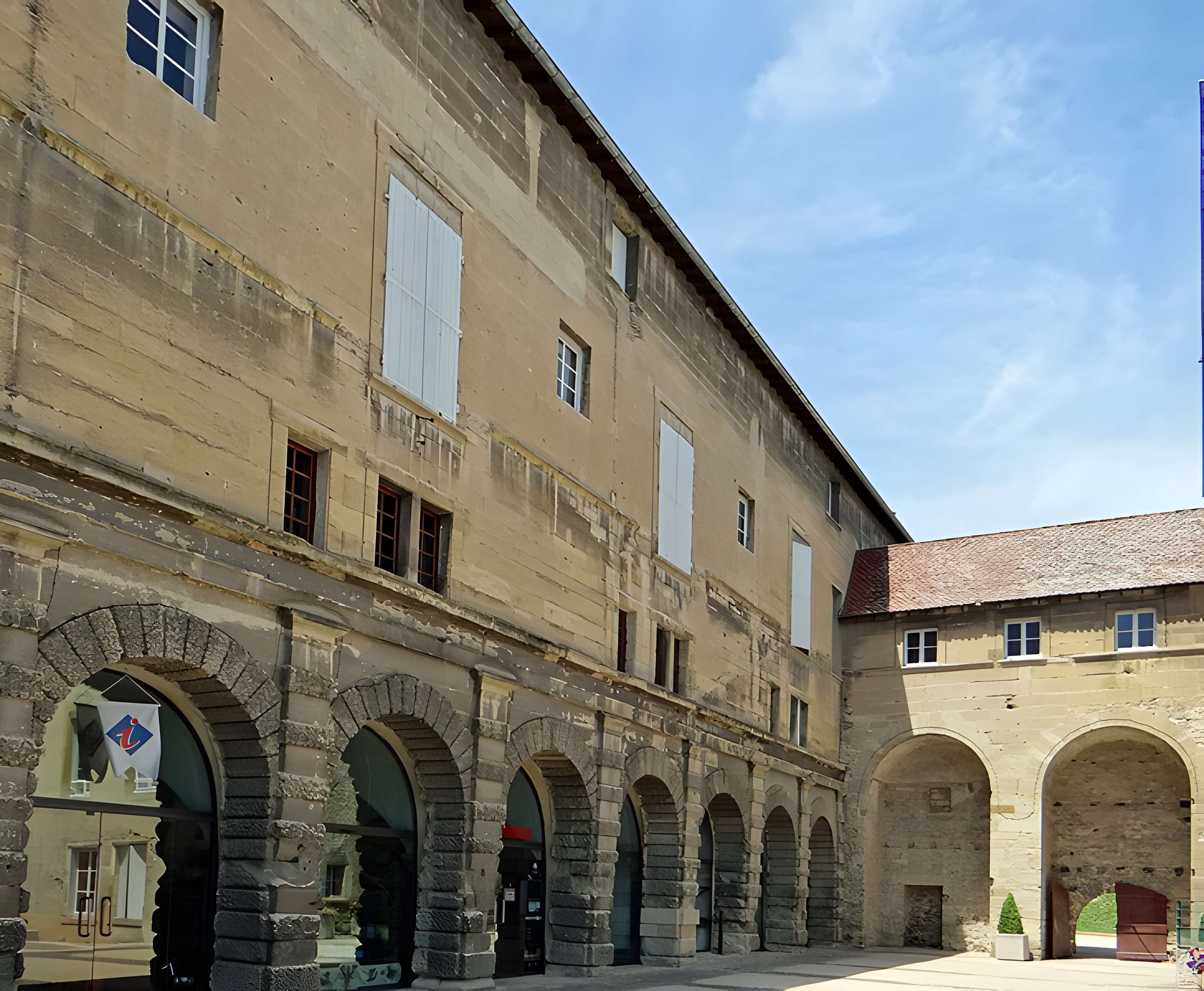 Château de Roussillon