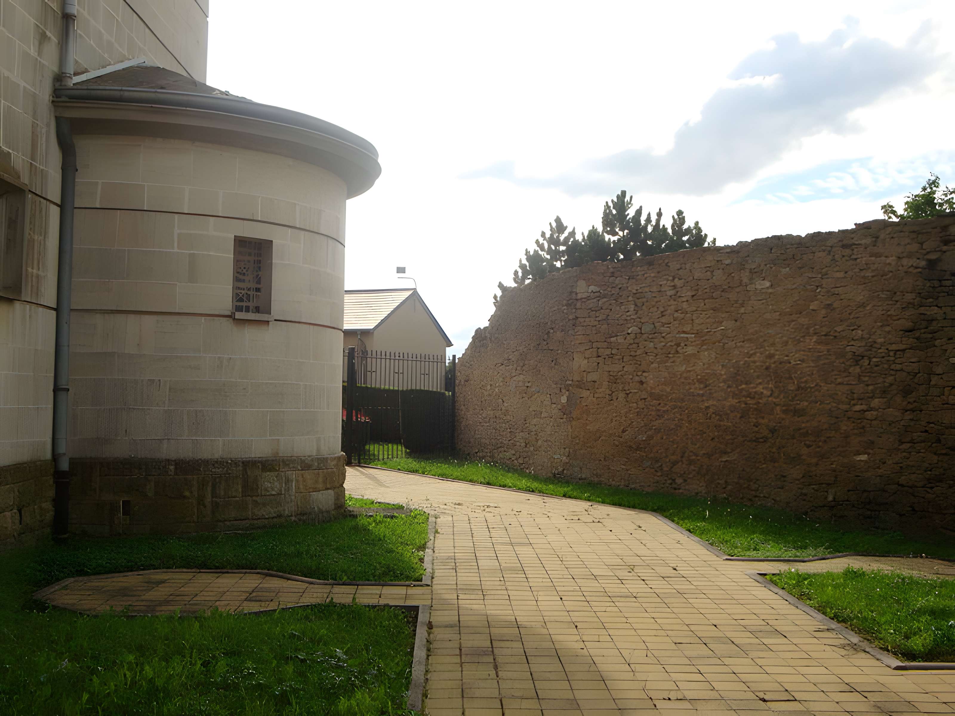Château de Roussy-Seigneurie