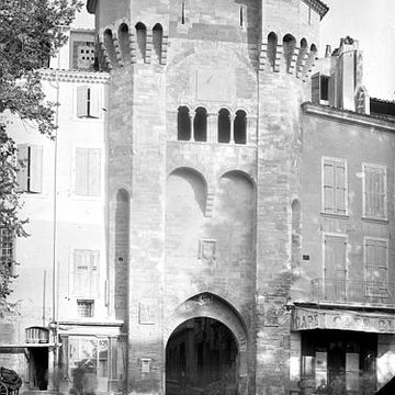 Porte de la Saunerie à Manosque