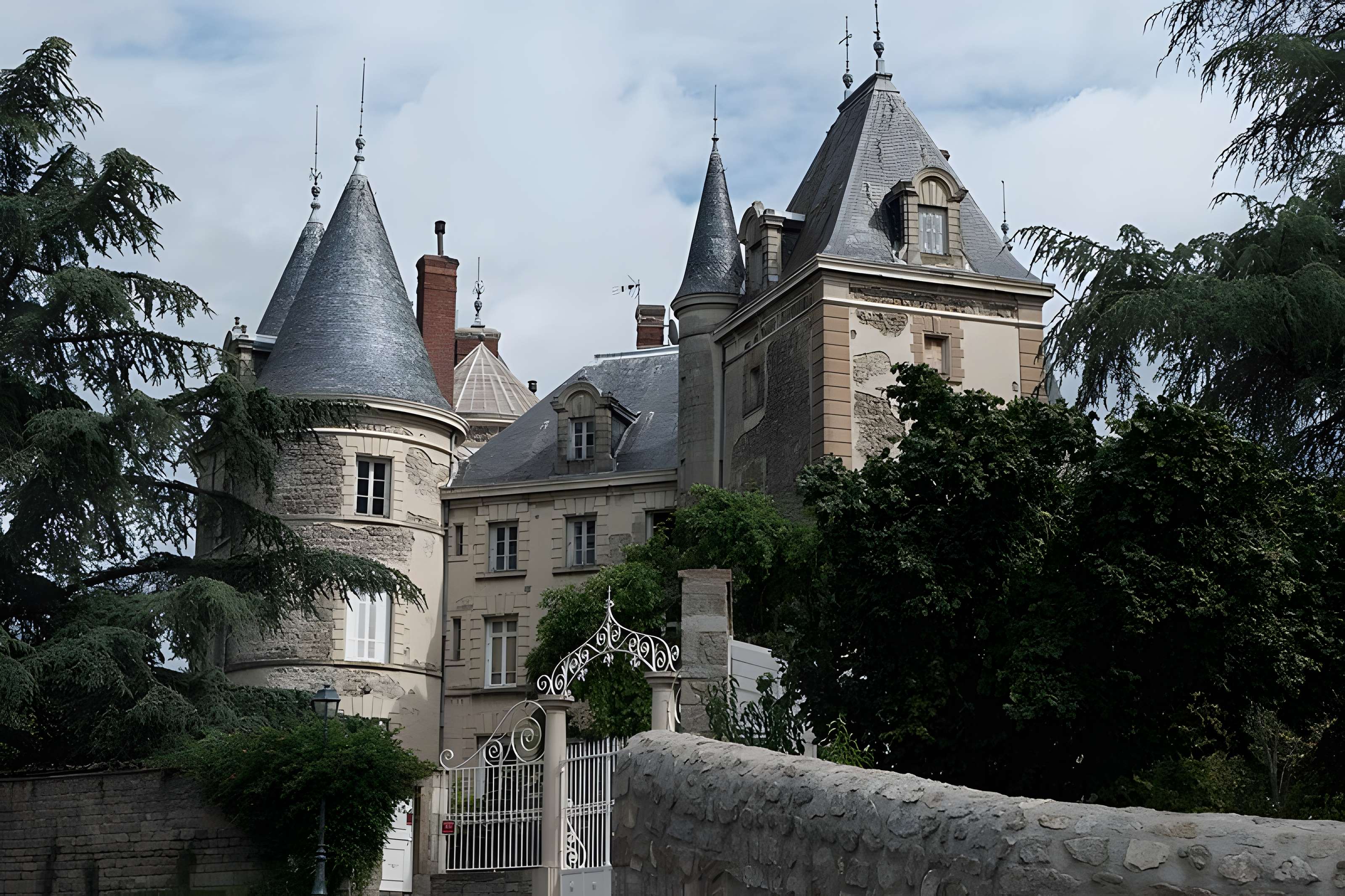 Château de Saint-Bonnet-les-Oules