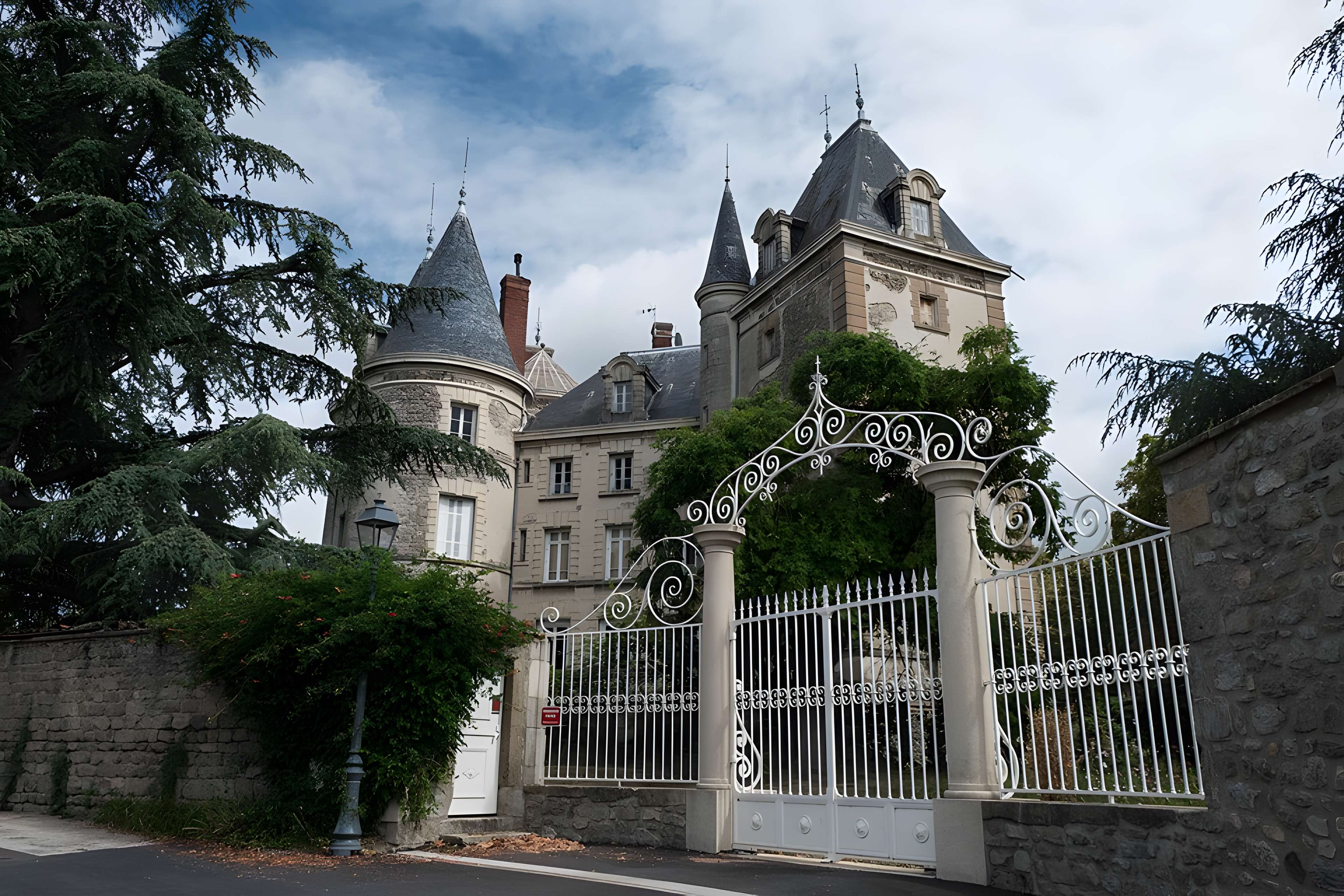 Château de Saint-Bonnet-les-Oules