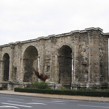 Porte de Mars à Reims