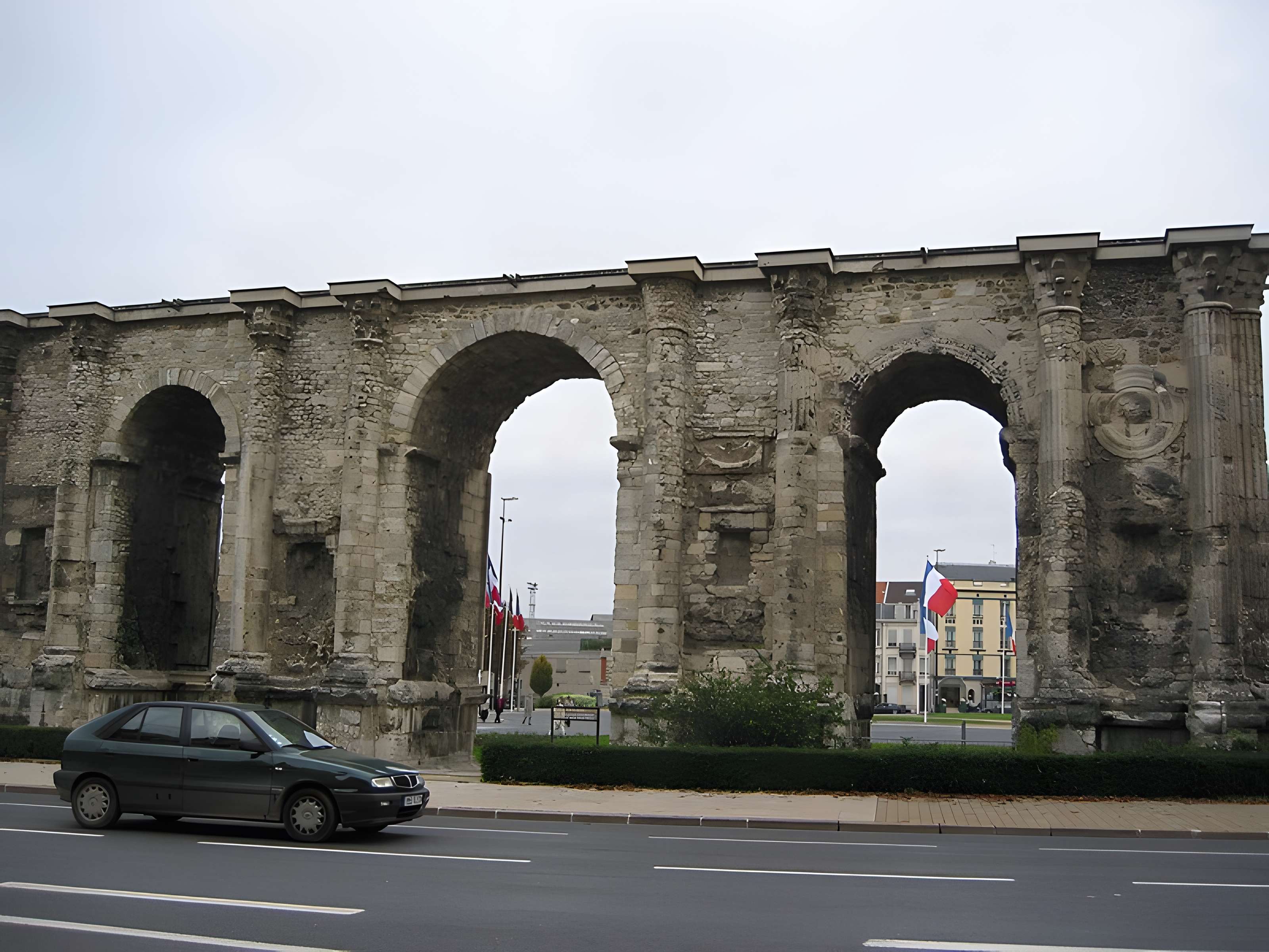 Porte de Mars à Reims