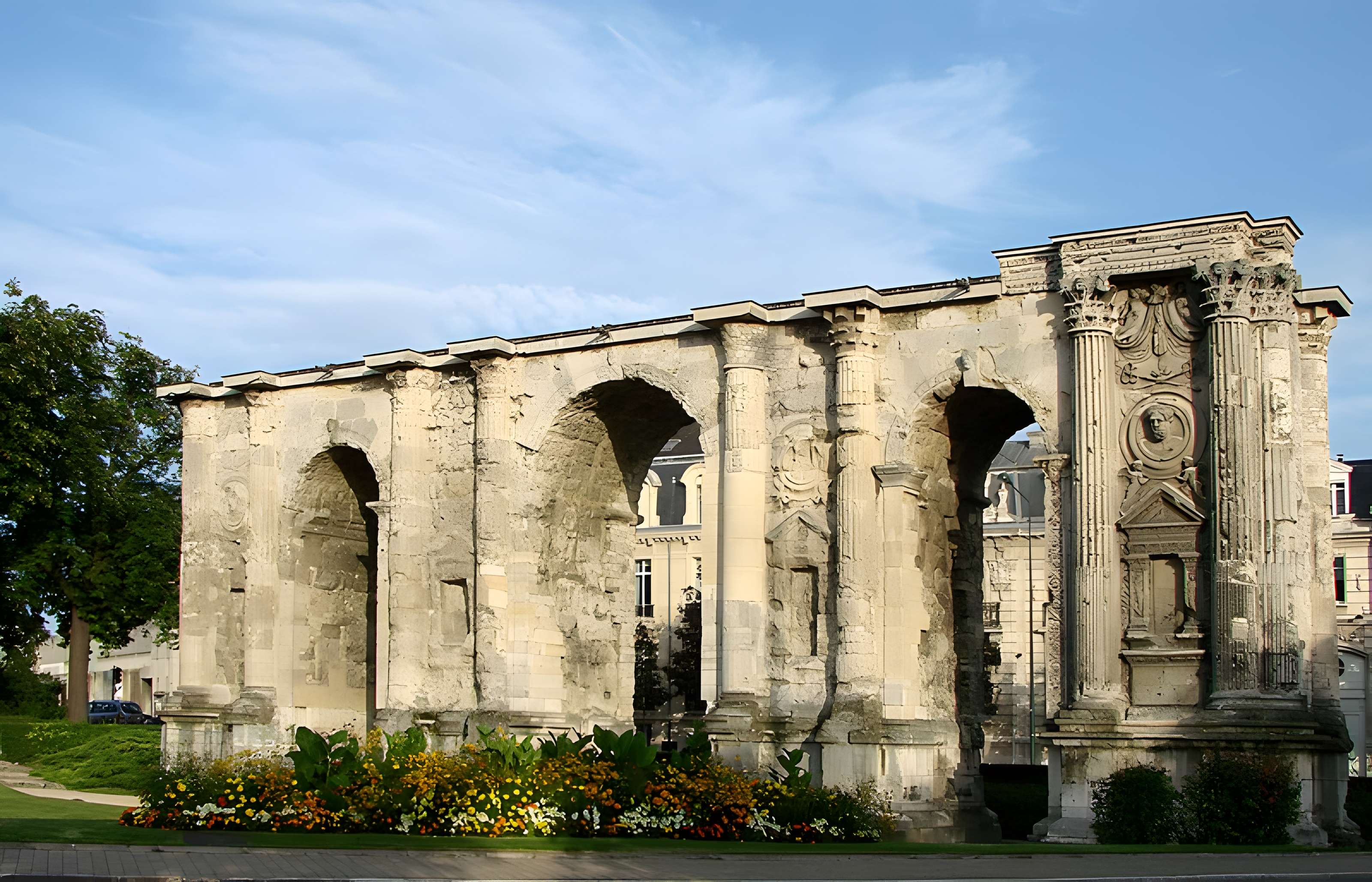 Porte de Mars à Reims