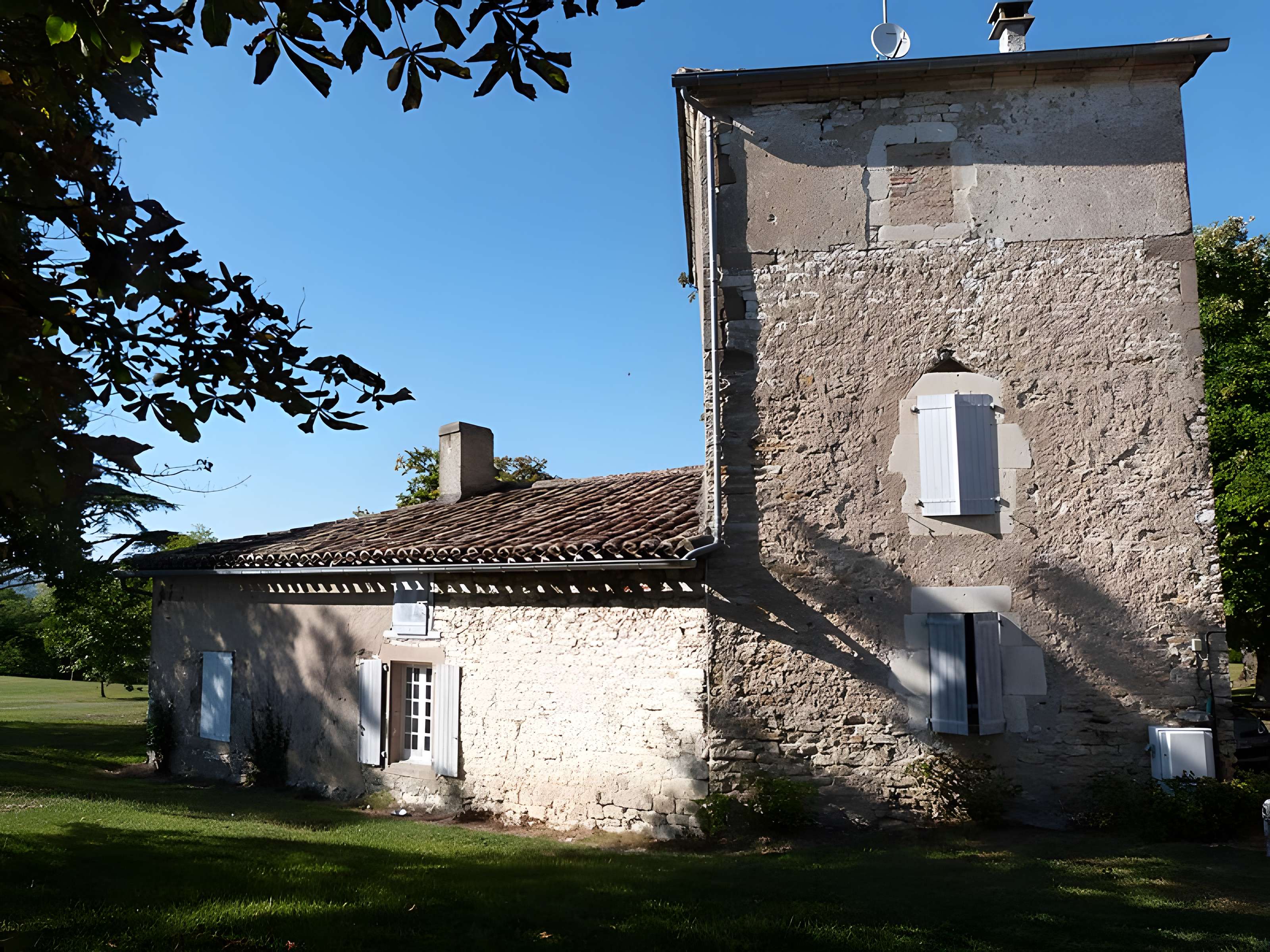 Château de Saint-Hippolyte à Monestiés