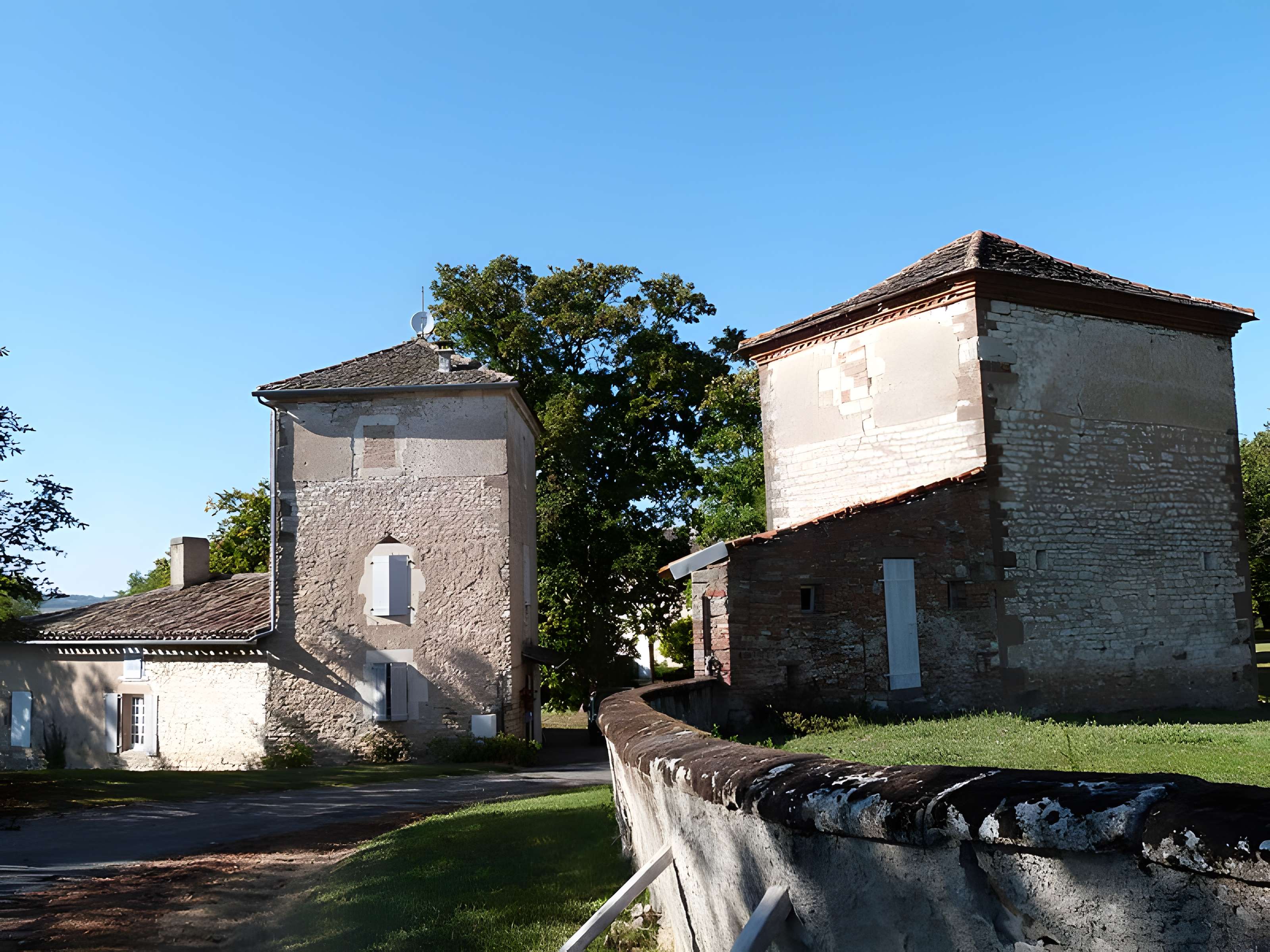 Château de Saint-Hippolyte à Monestiés