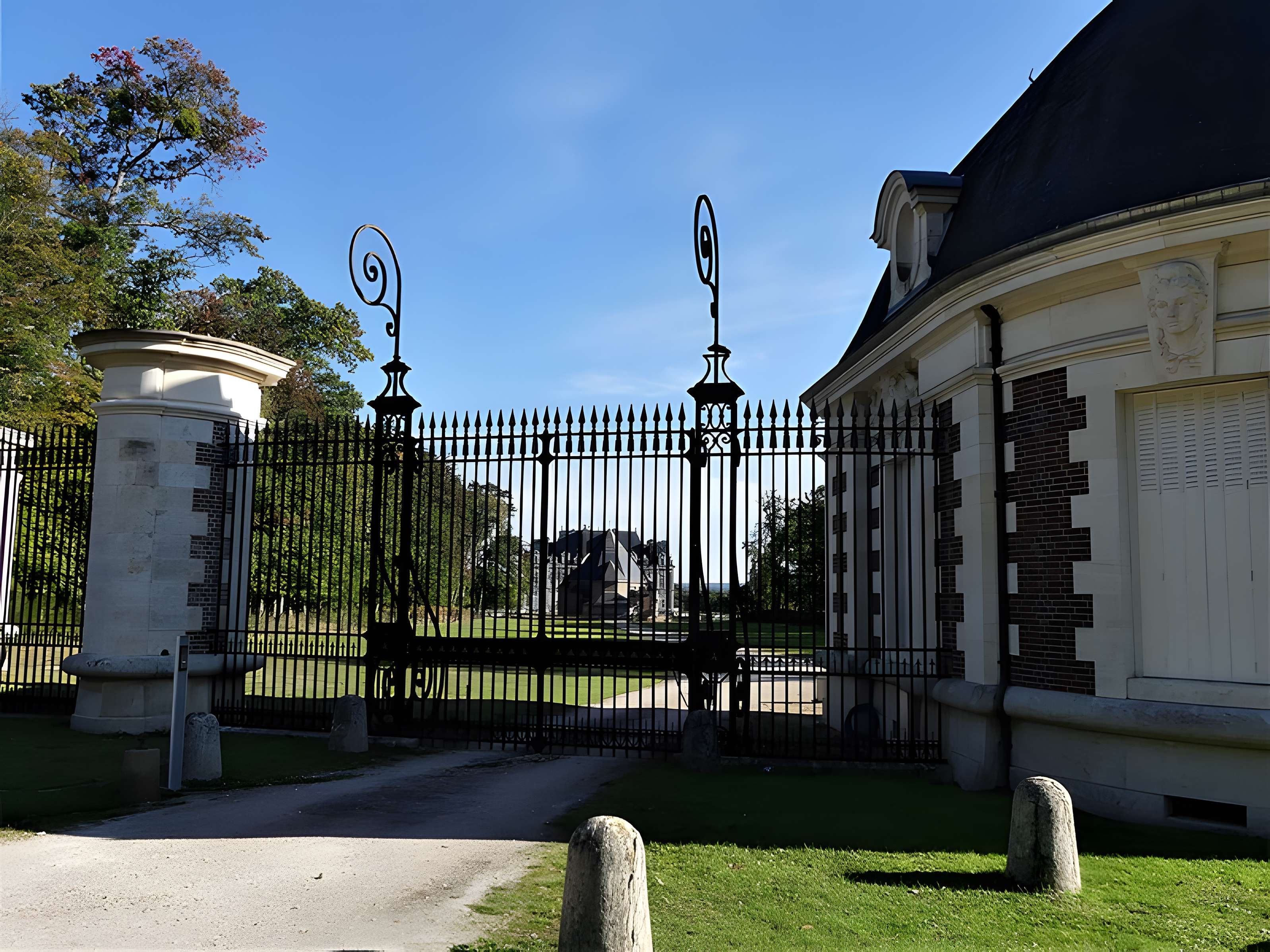 Château de Saint-Hubert, devenu petit séminaire Saint-Louis