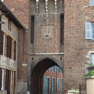 Porte de Villars à Châtillon-sur-Chalaronne