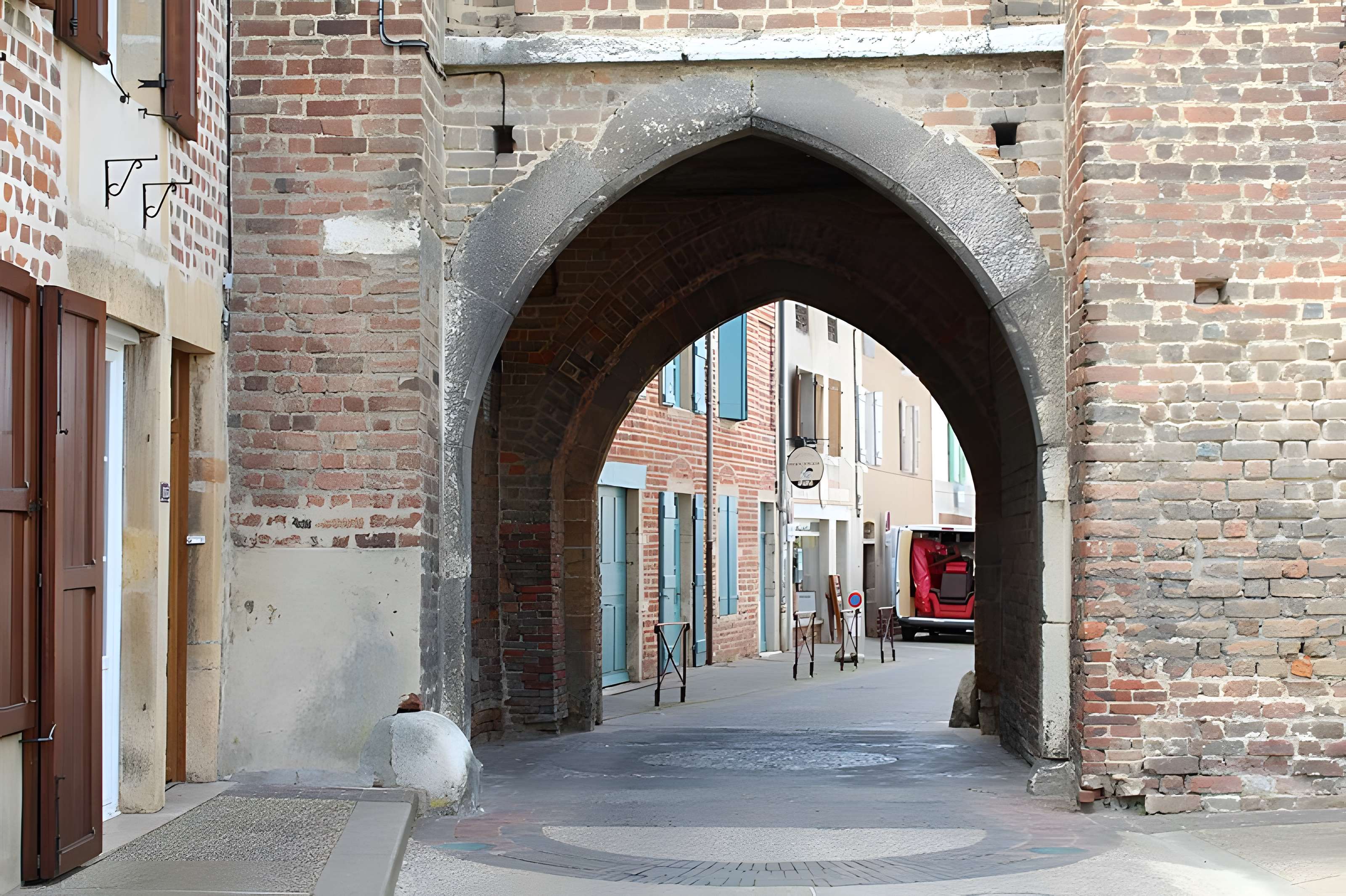 Porte de Villars à Châtillon-sur-Chalaronne