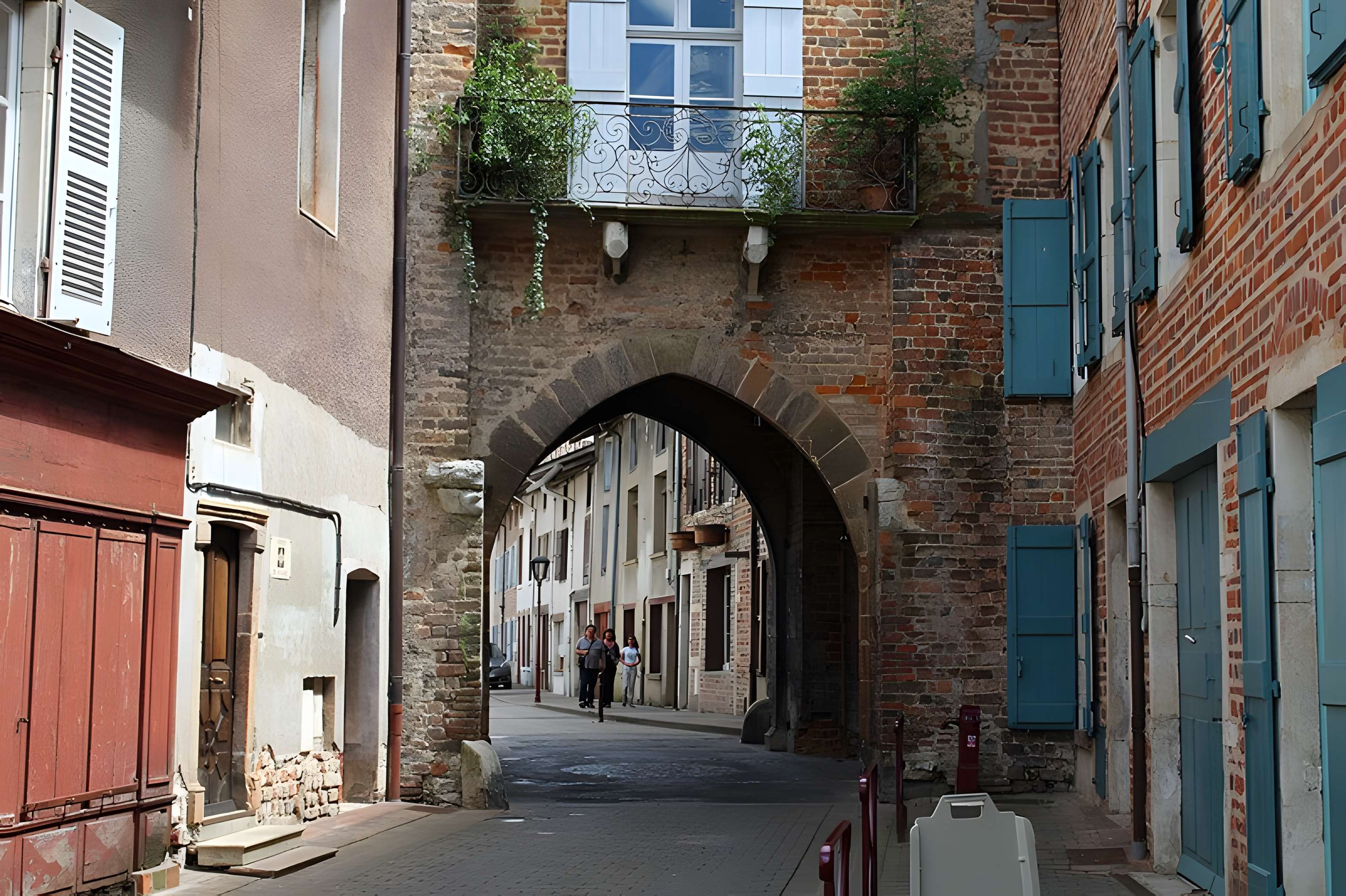 Porte de Villars à Châtillon-sur-Chalaronne