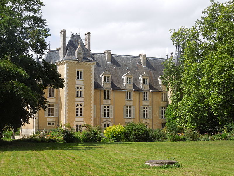 Château de Saint-Julien-l'Ars